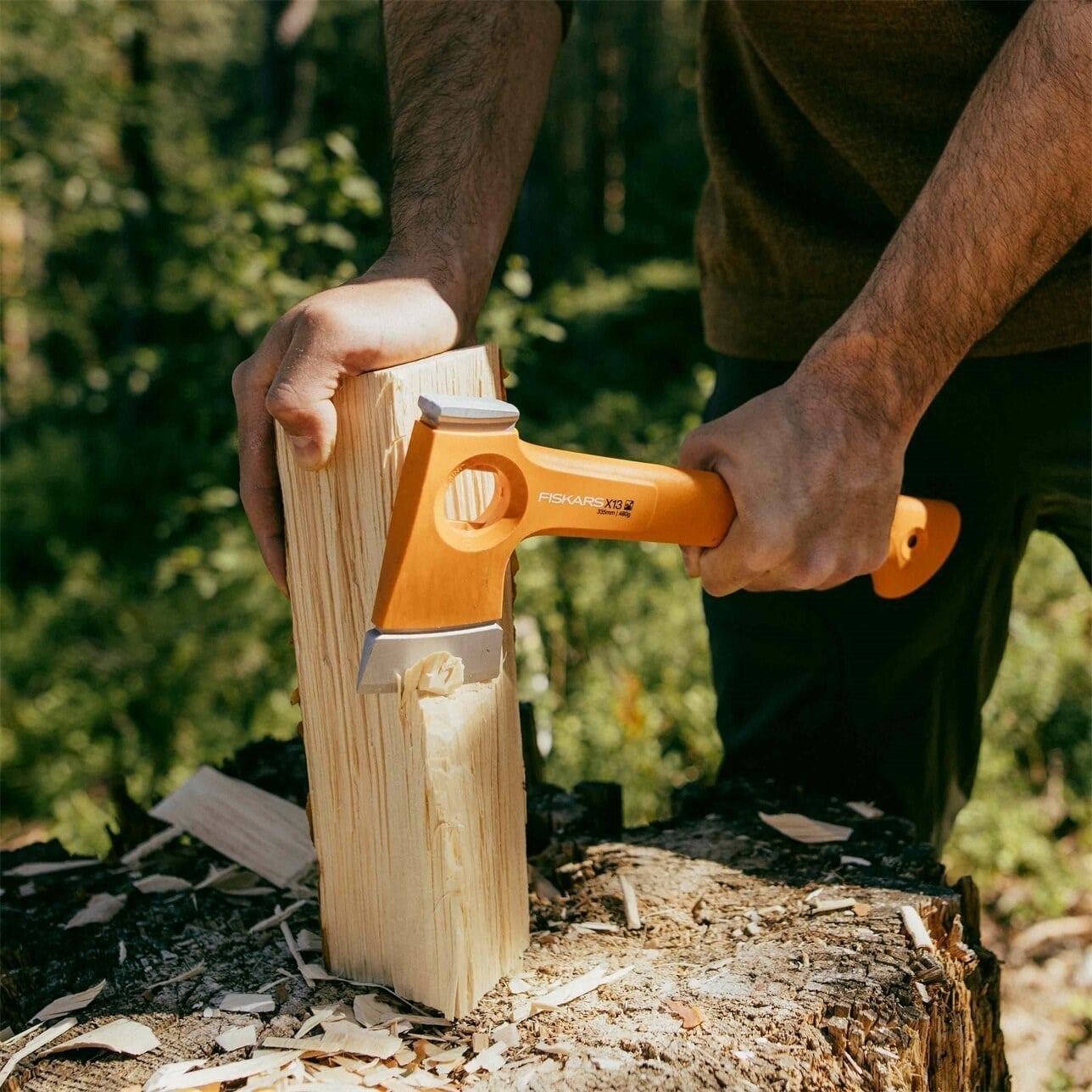 FISKARS X13 Ultra Hafif Kamp Baltası (1069101)