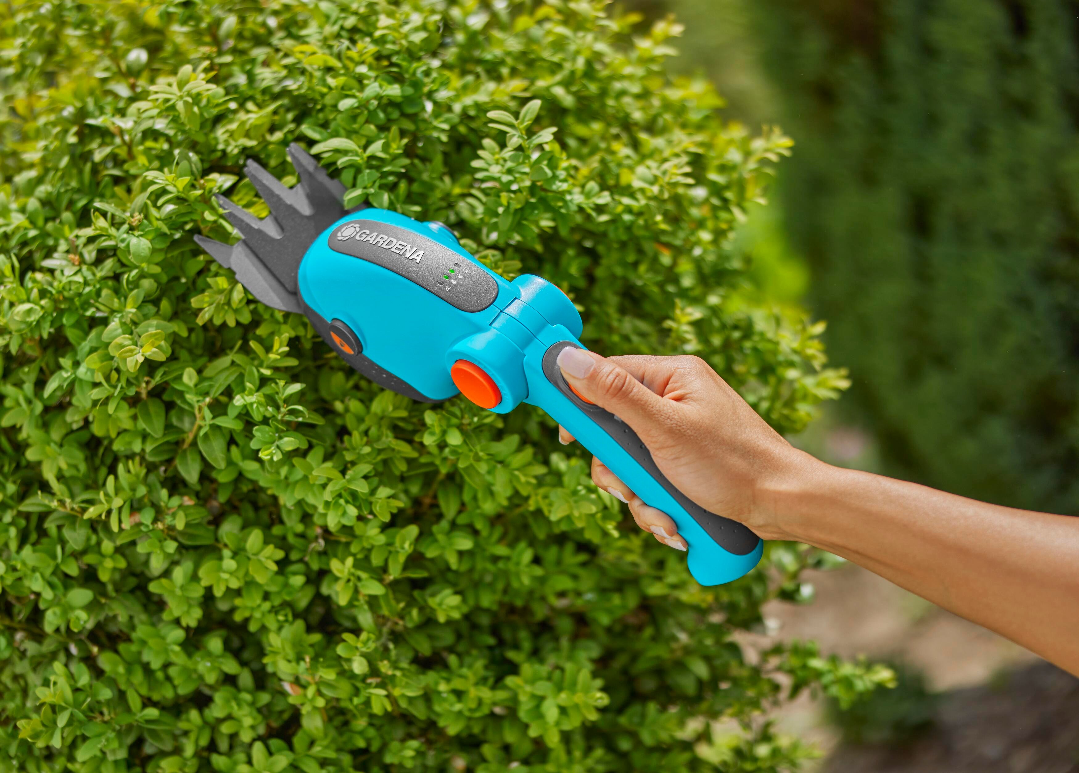 Gardena 09887-20 Akülü Çim Makası ComfortCut Li