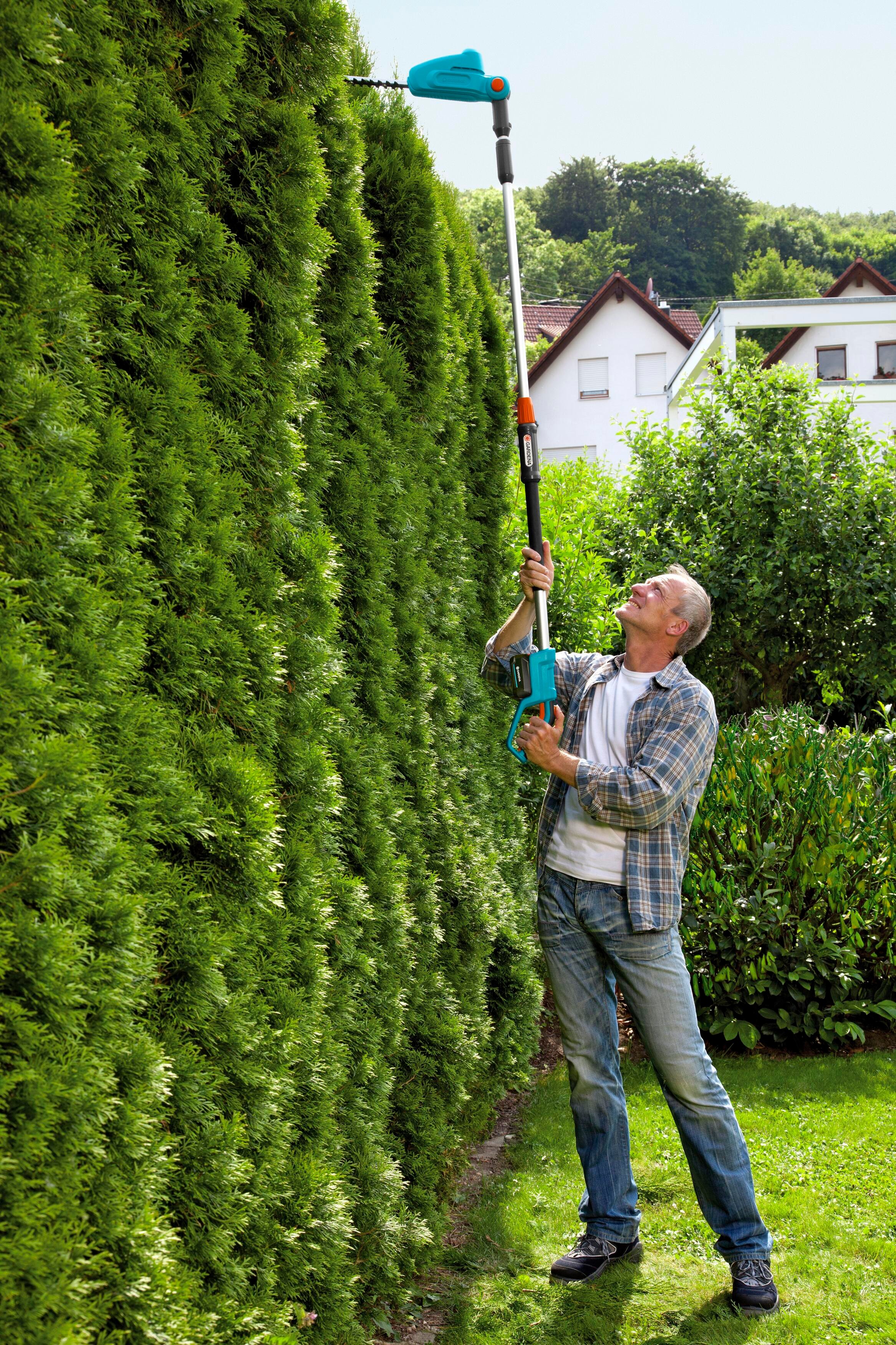 Gardena 14732 Akülü Teleskopik Çit Budama Makinesi THS42/18VP4A