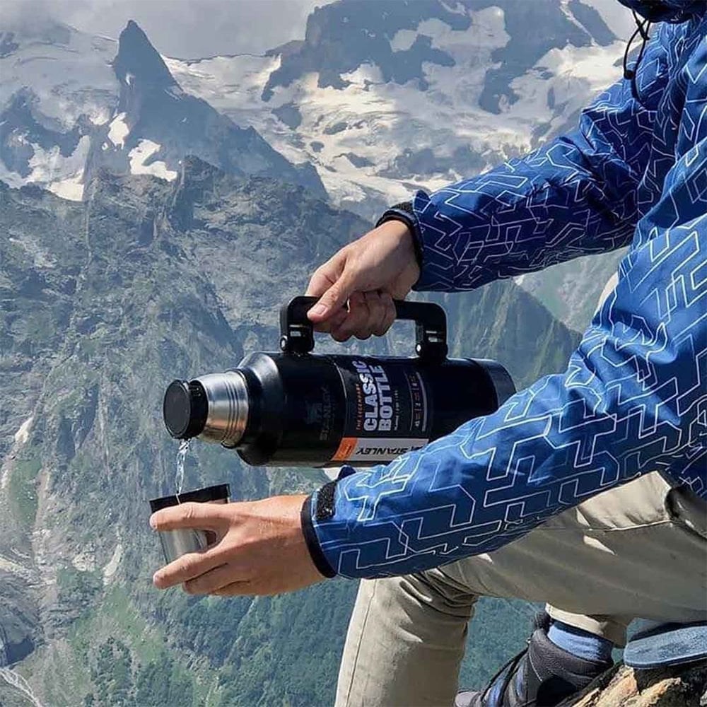 STANLEY Klasik Vakumlu Çelik Termos 1 Litre (Siyah)