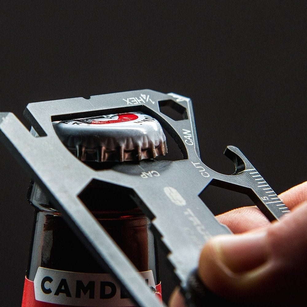 TRUE UTILITY Cardsmart Çok Amaçlı Kart Anahtarlık (TU 207K)