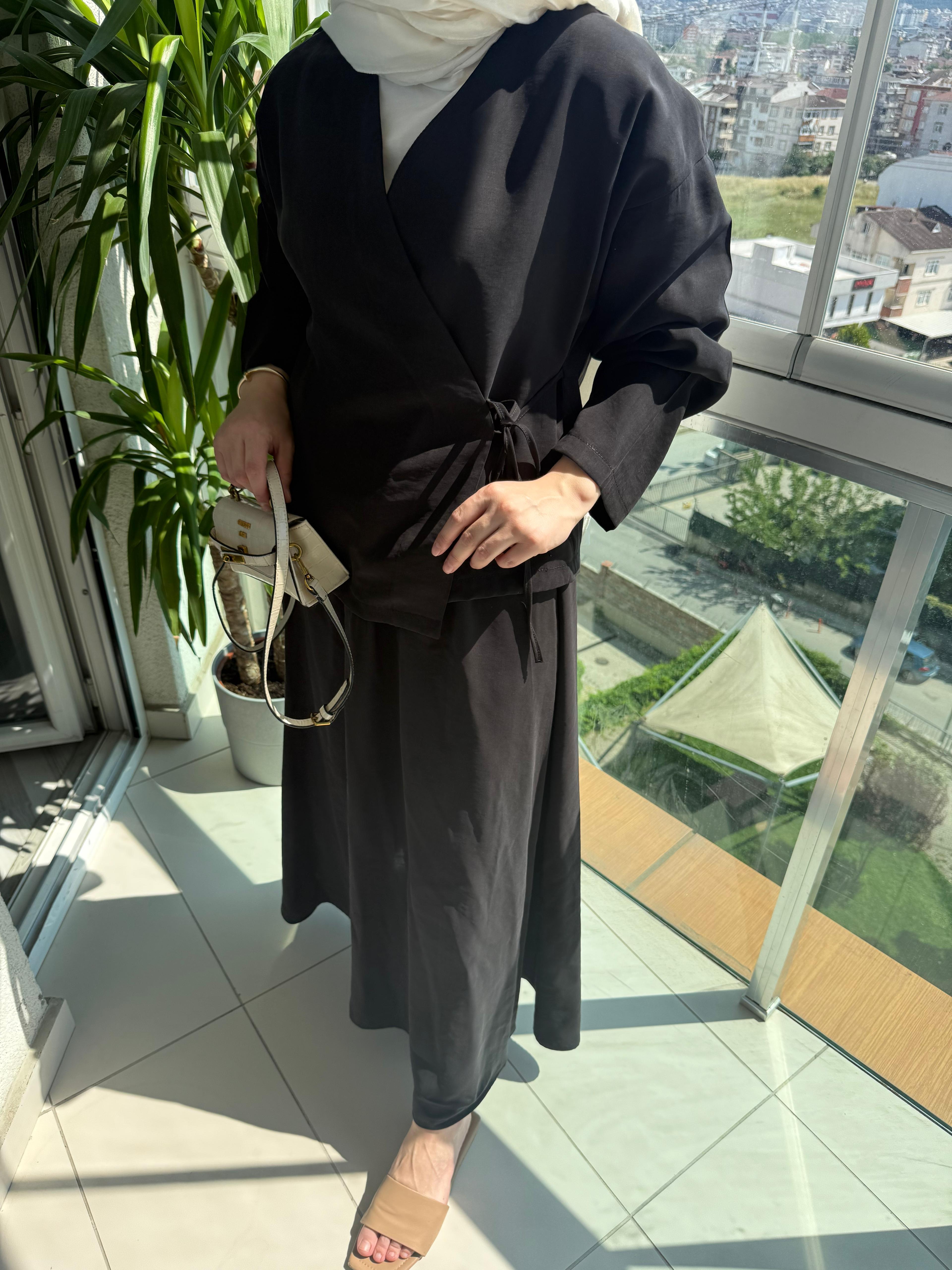 Kimono Etekli Siyah Takım