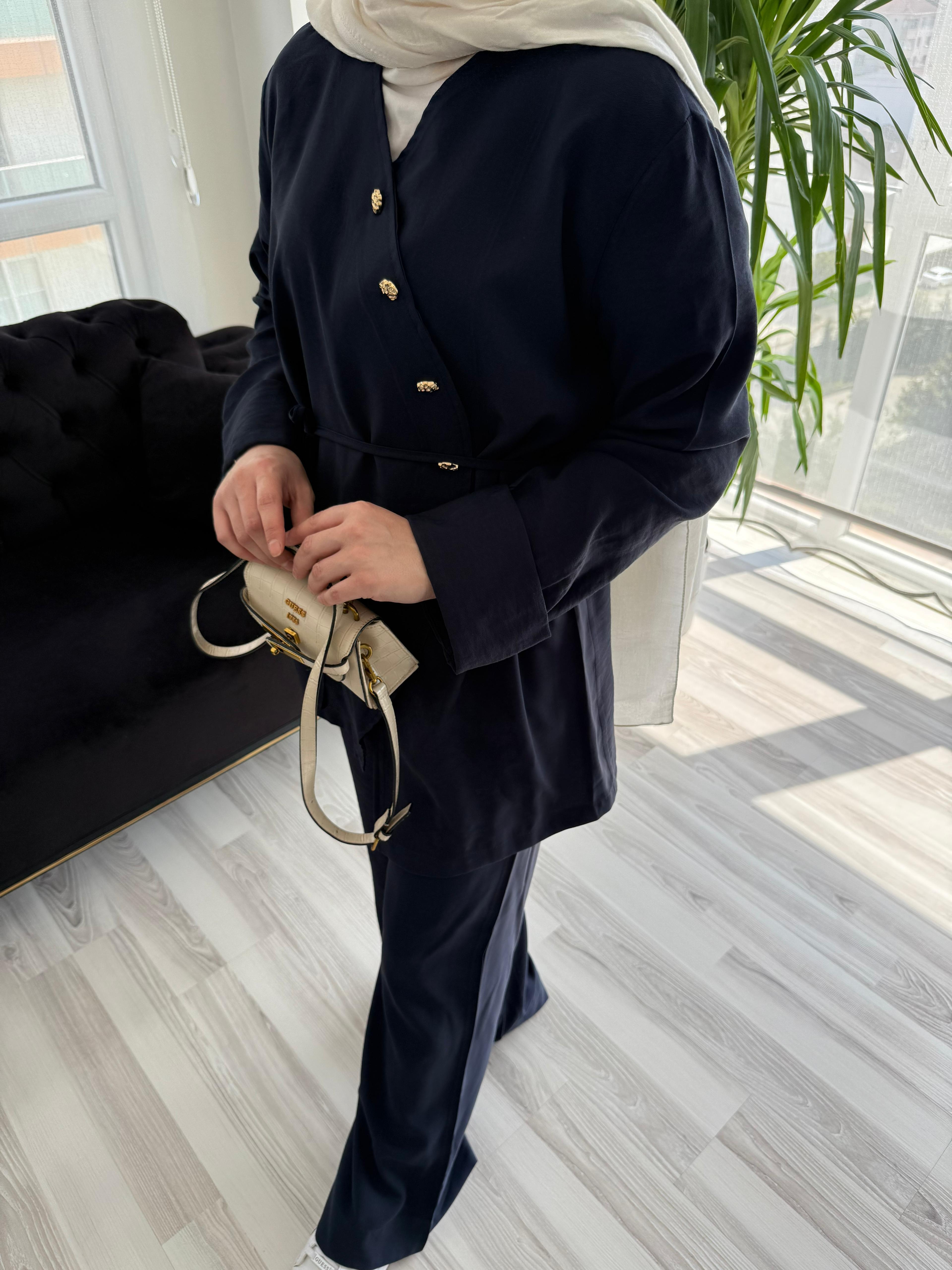 Lacivert Narin Takım