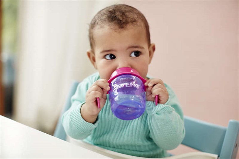 Philips Avent SCF551/03 Eğitici Damlatmaz Bardak 6 Ay + 7oz/200 ml Mor