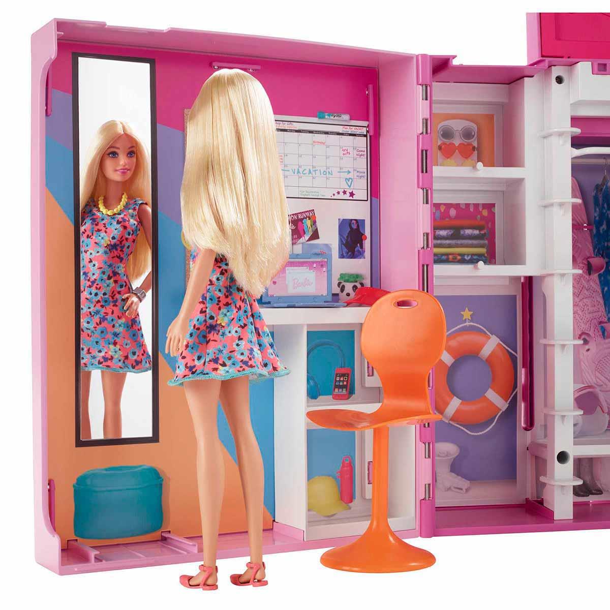Barbie Yeni Rüya Dolabı Oyun Seti HGX57
