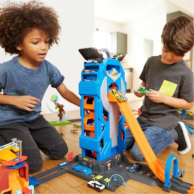 Hot Wheels Ultimate Mega Garaj Kule Yarışı FTB68