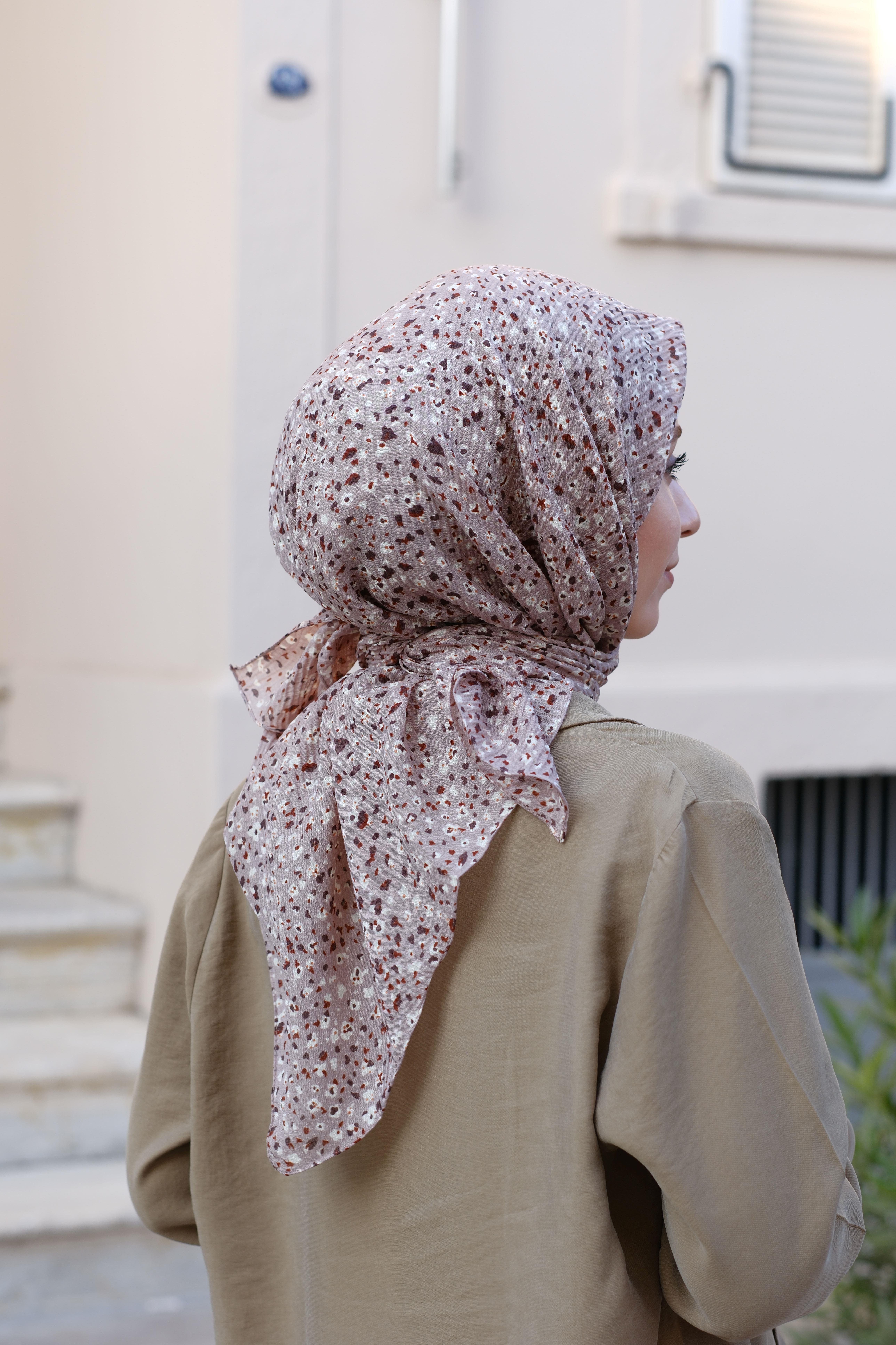 Çiçek Desenli Bürümcük Eşarp Vizon