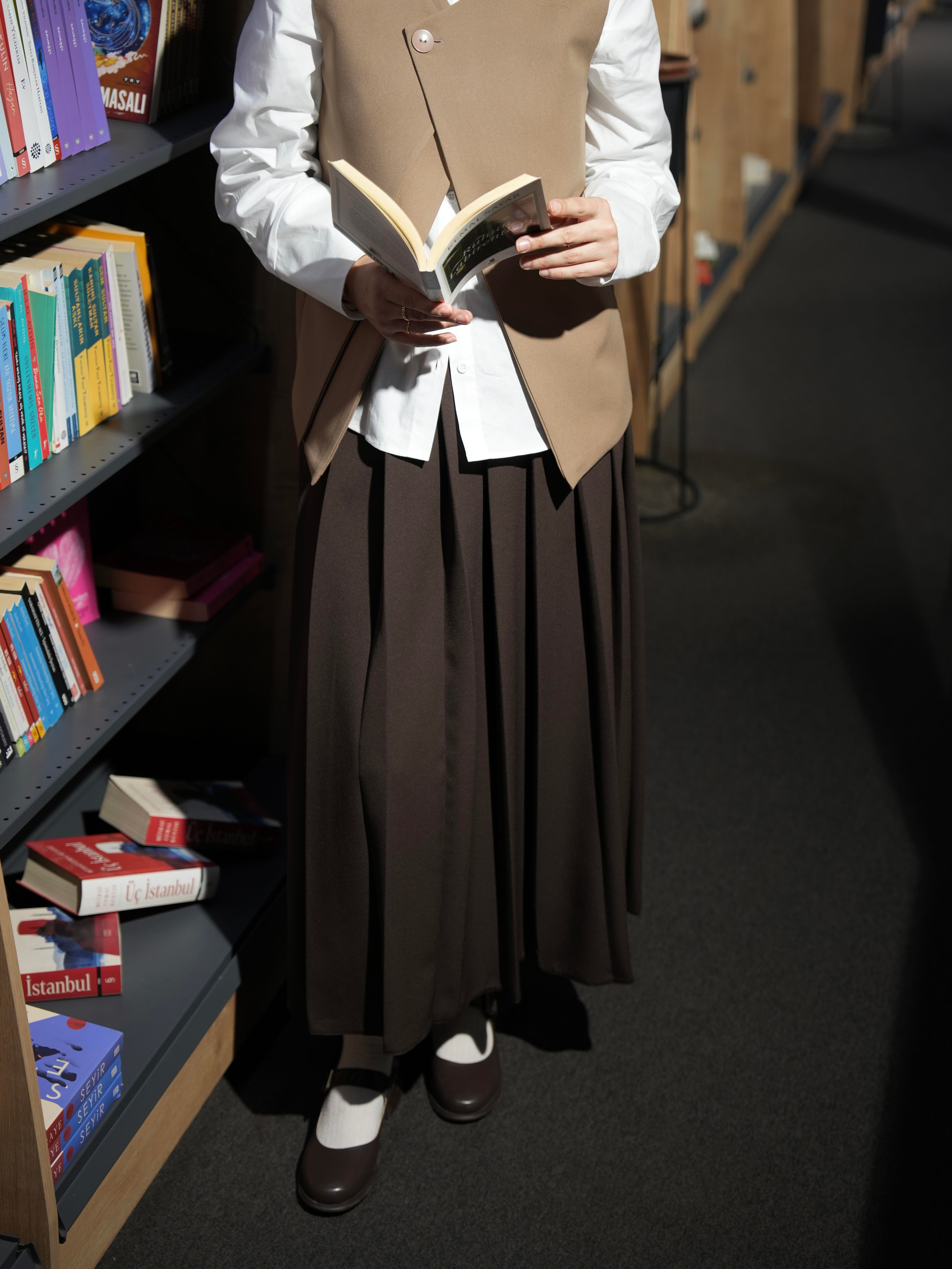 Çift Kat Yelek Koyu Bej