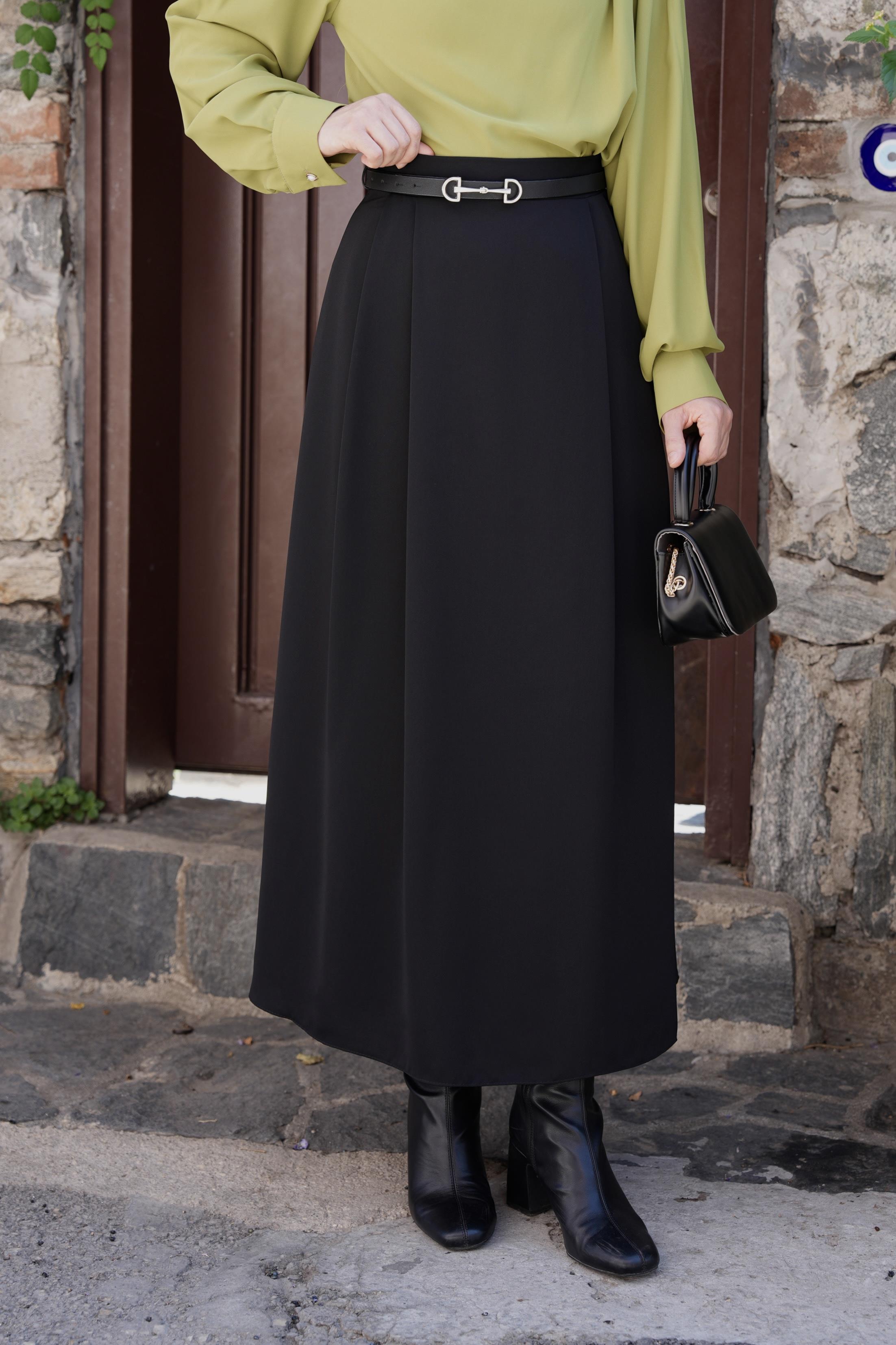 Çift Pileli A Kesim Siyah Etek