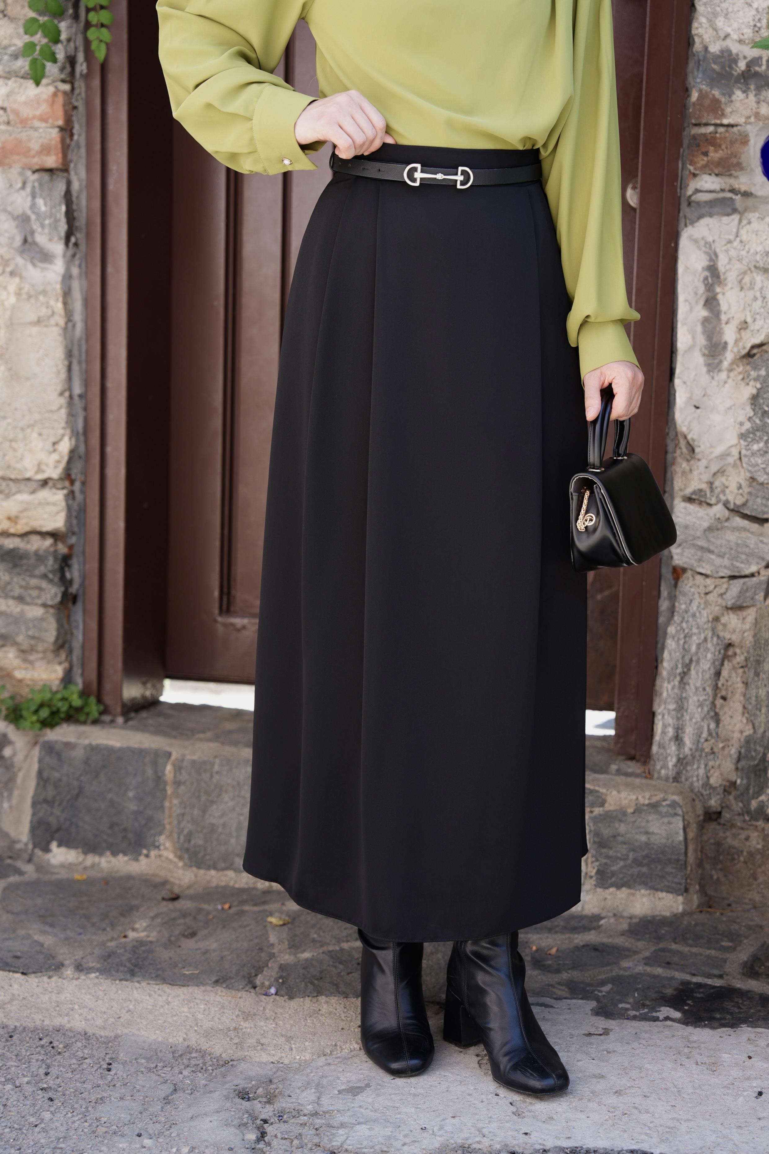 Çift Pileli A Kesim Siyah Etek