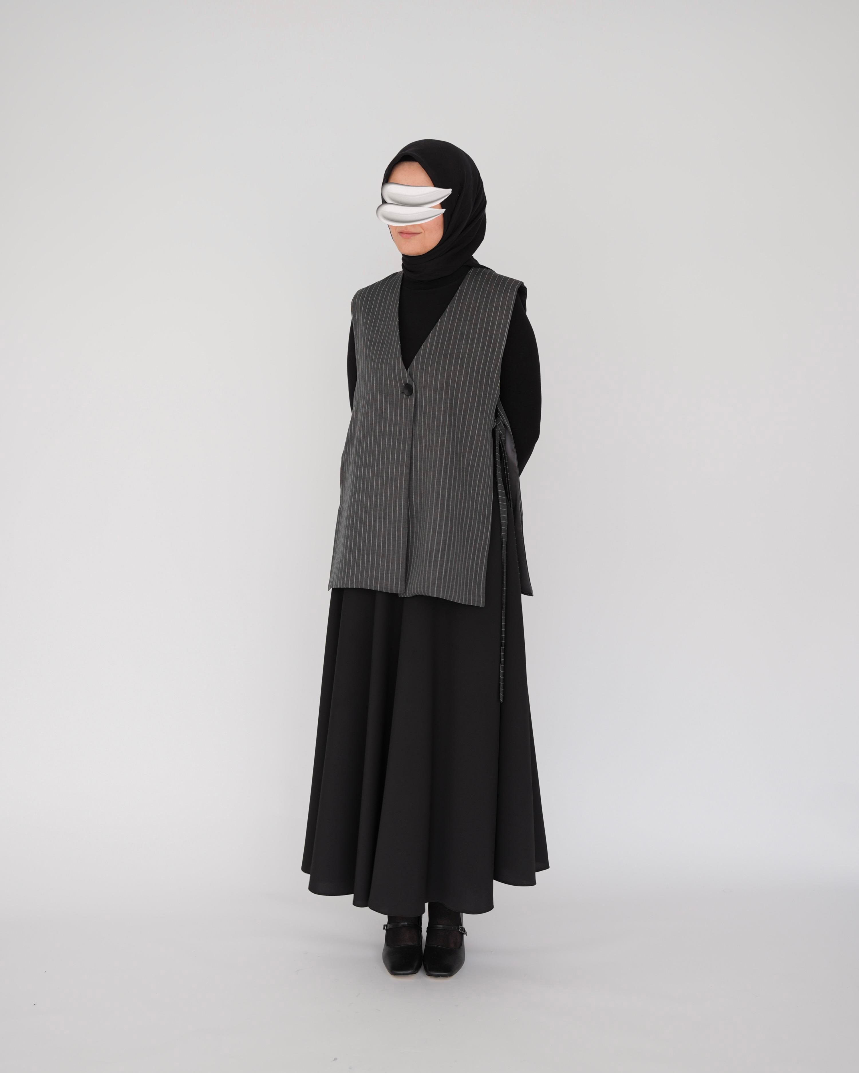 Çizgili Bağlamalı Yelek Füme