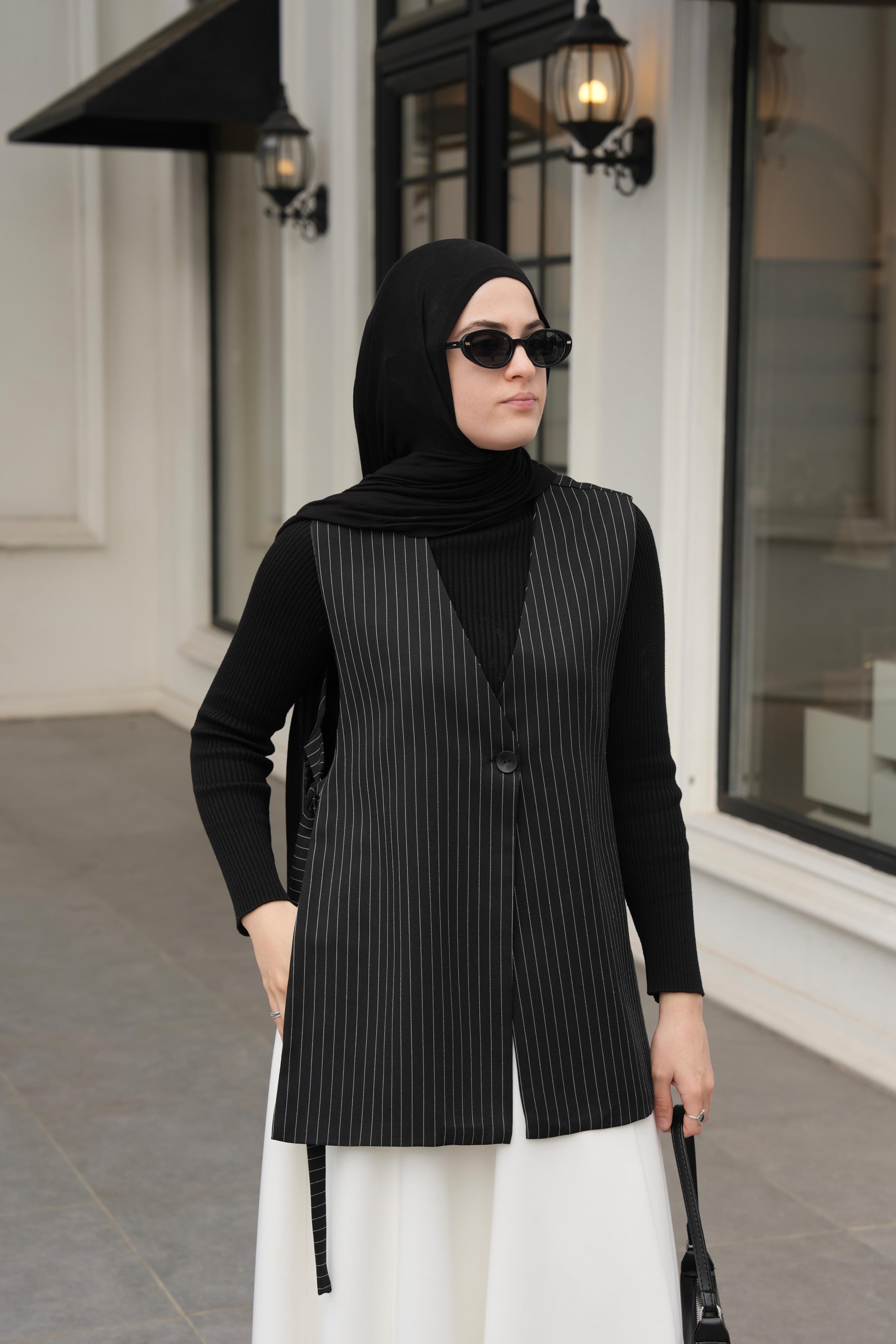 Çizgili Bağlamalı Yelek Siyah