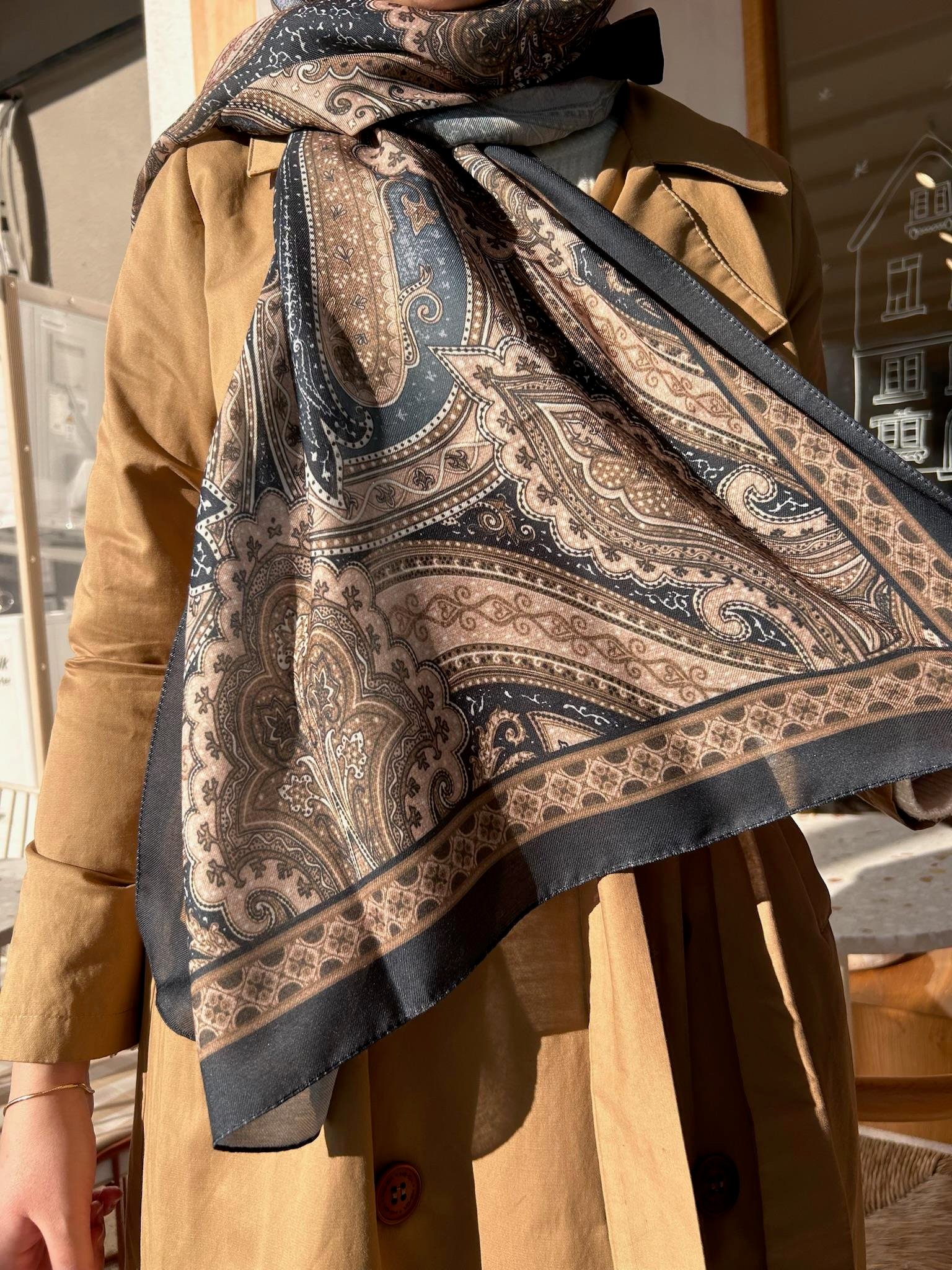 Etnik Desenli Şal LACİVERT