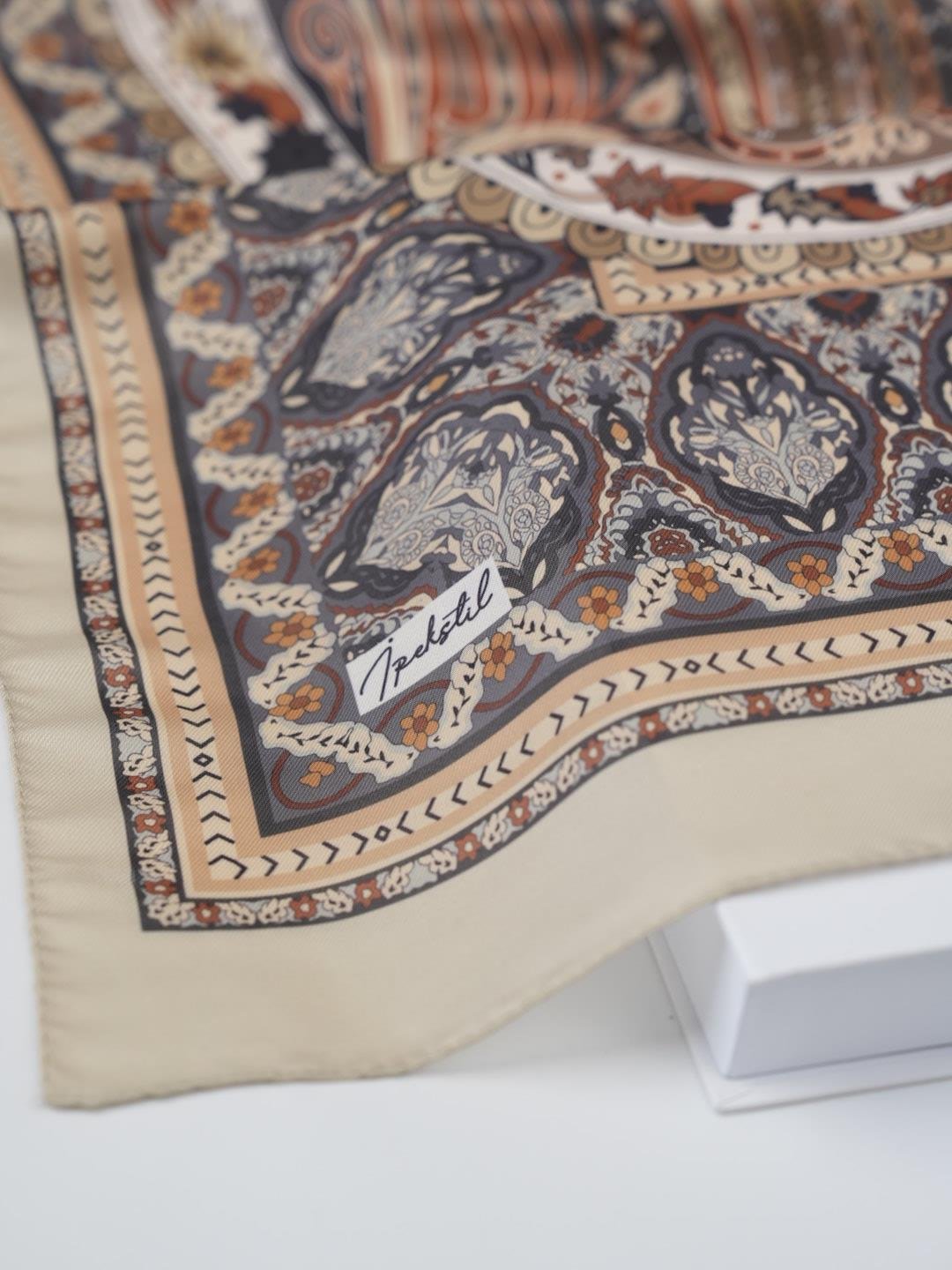 Etnik Noura Desen Şal Taş