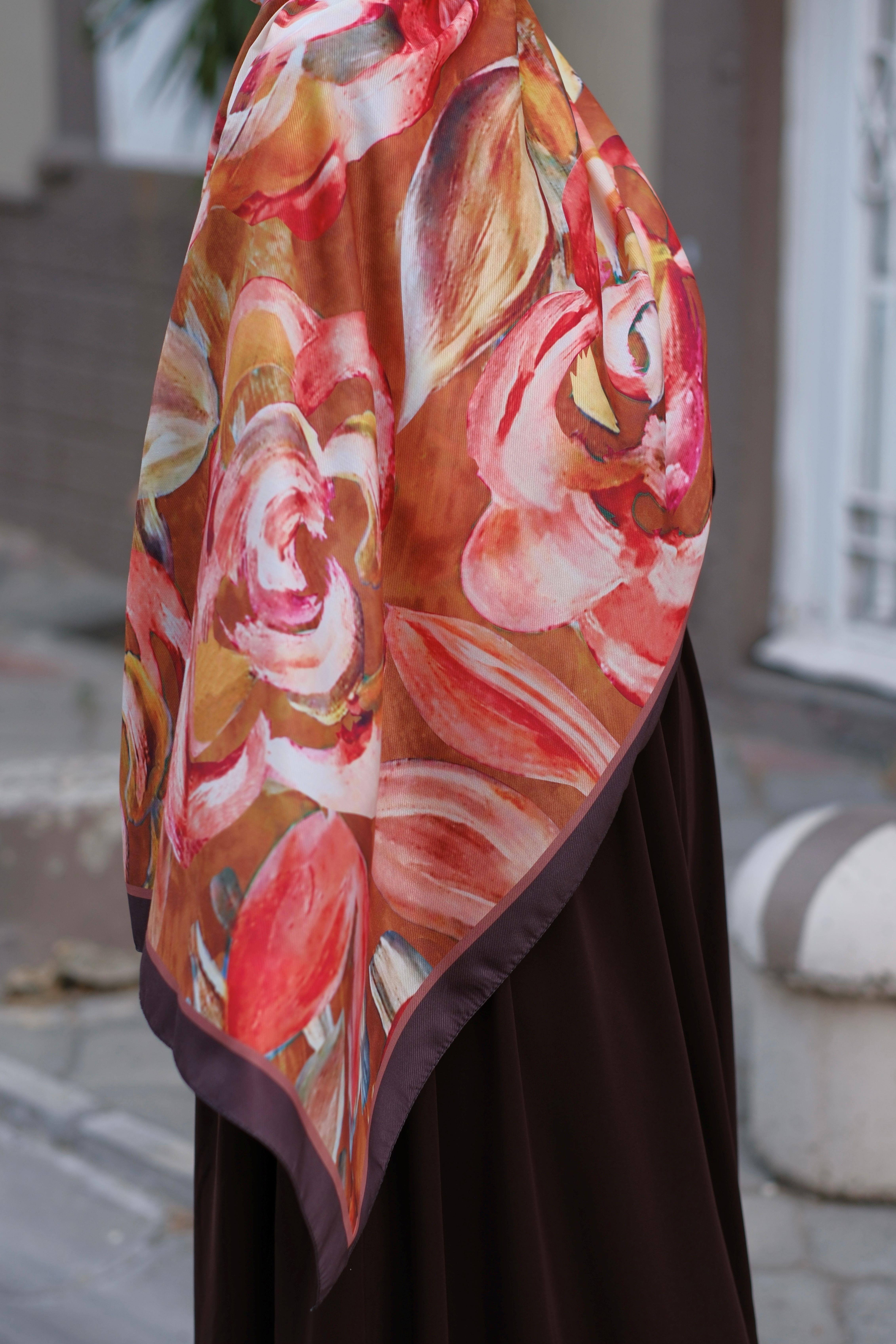 Gül Desenli Şal Kahverengi