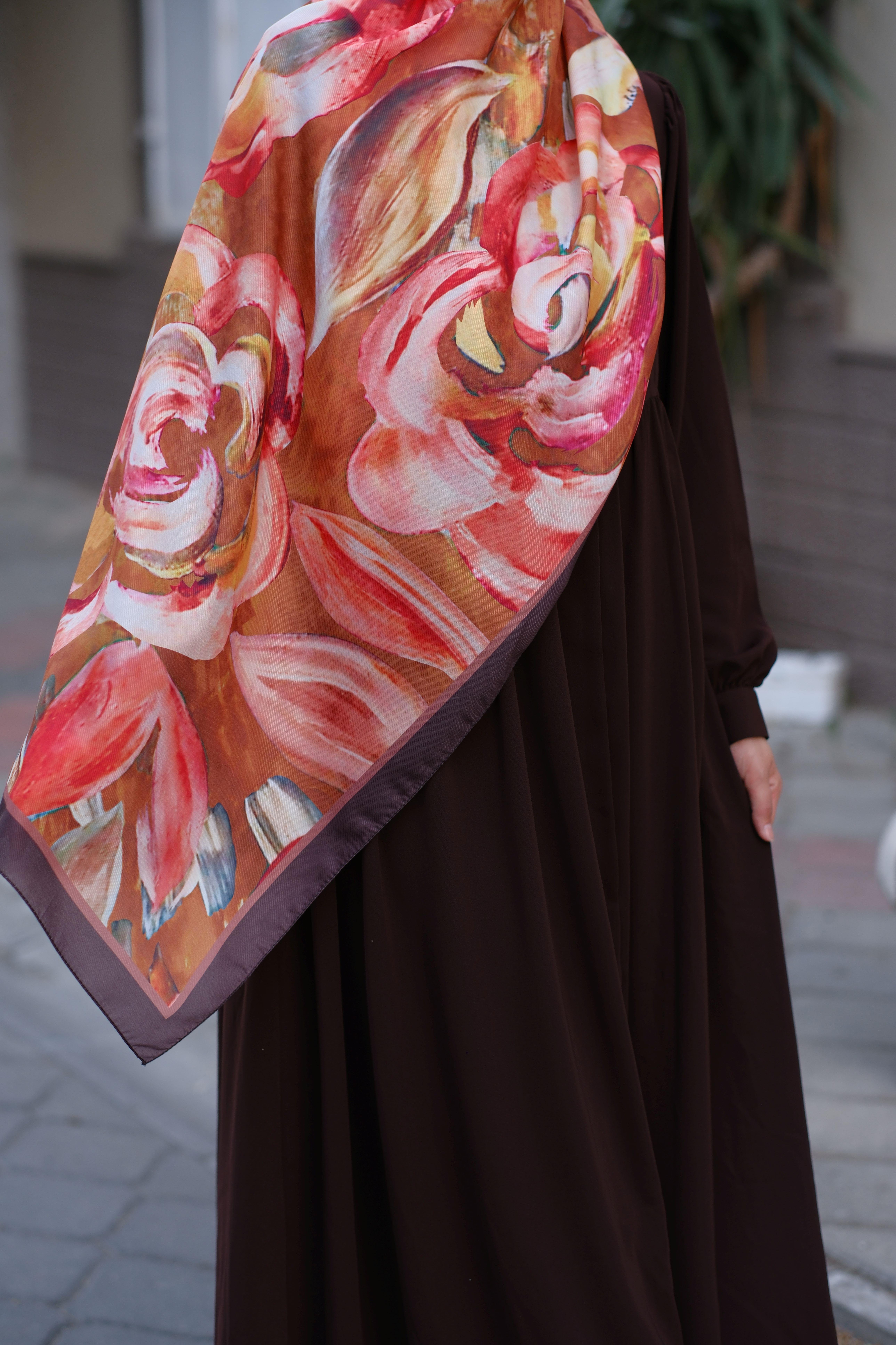 Gül Desenli Şal Kahverengi