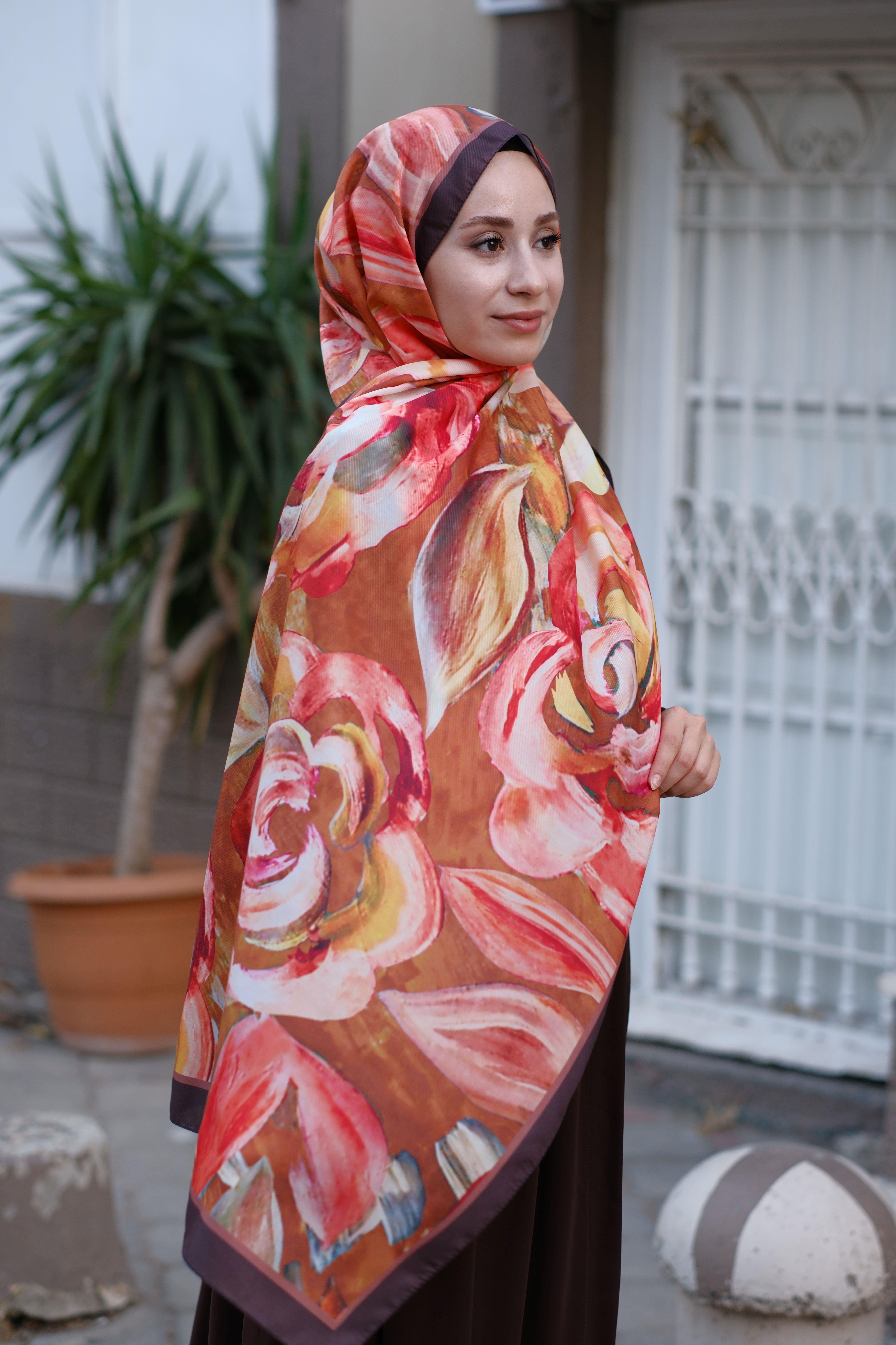 Gül Desenli Şal Kahverengi