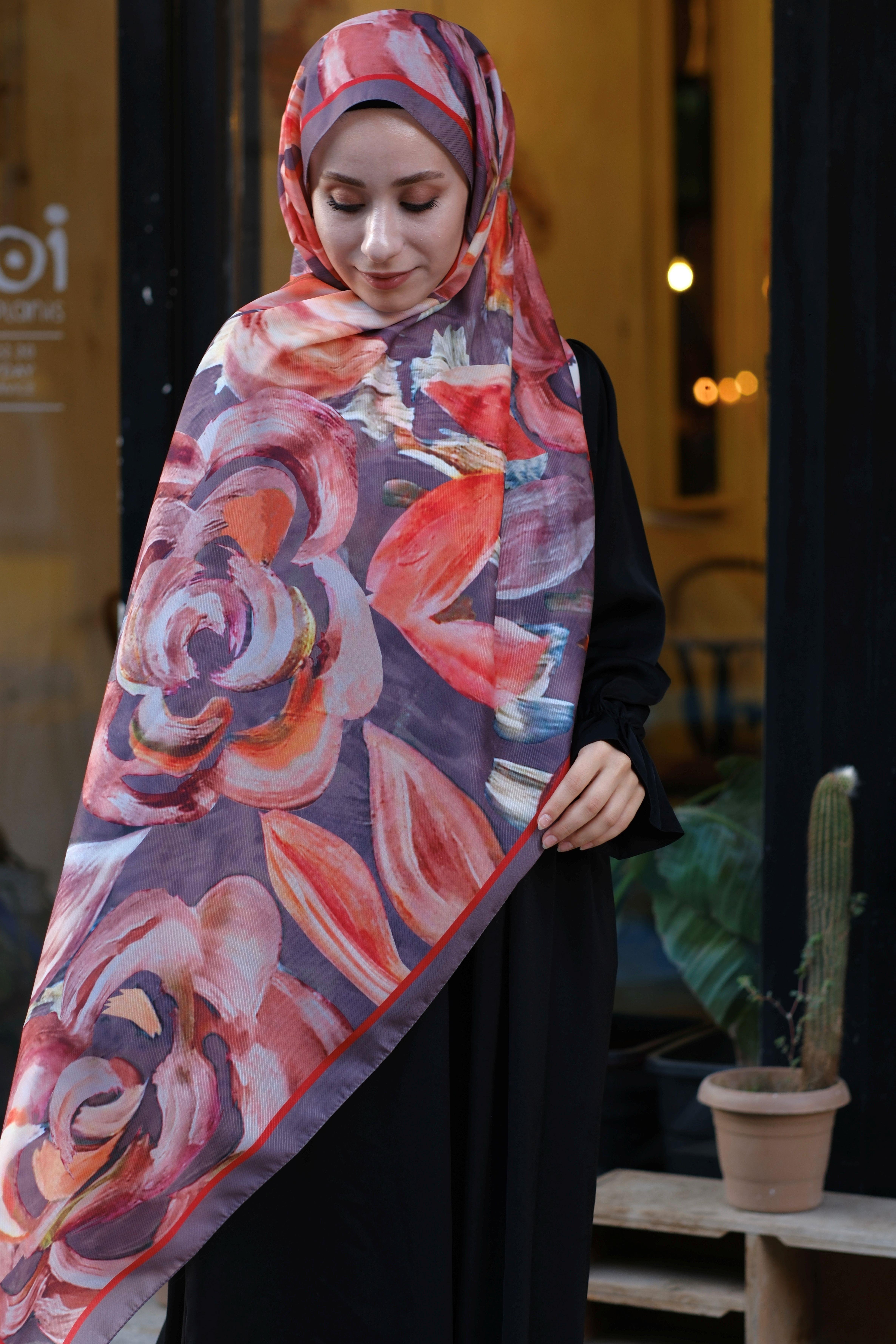 Gül Desenli Şal Vizon