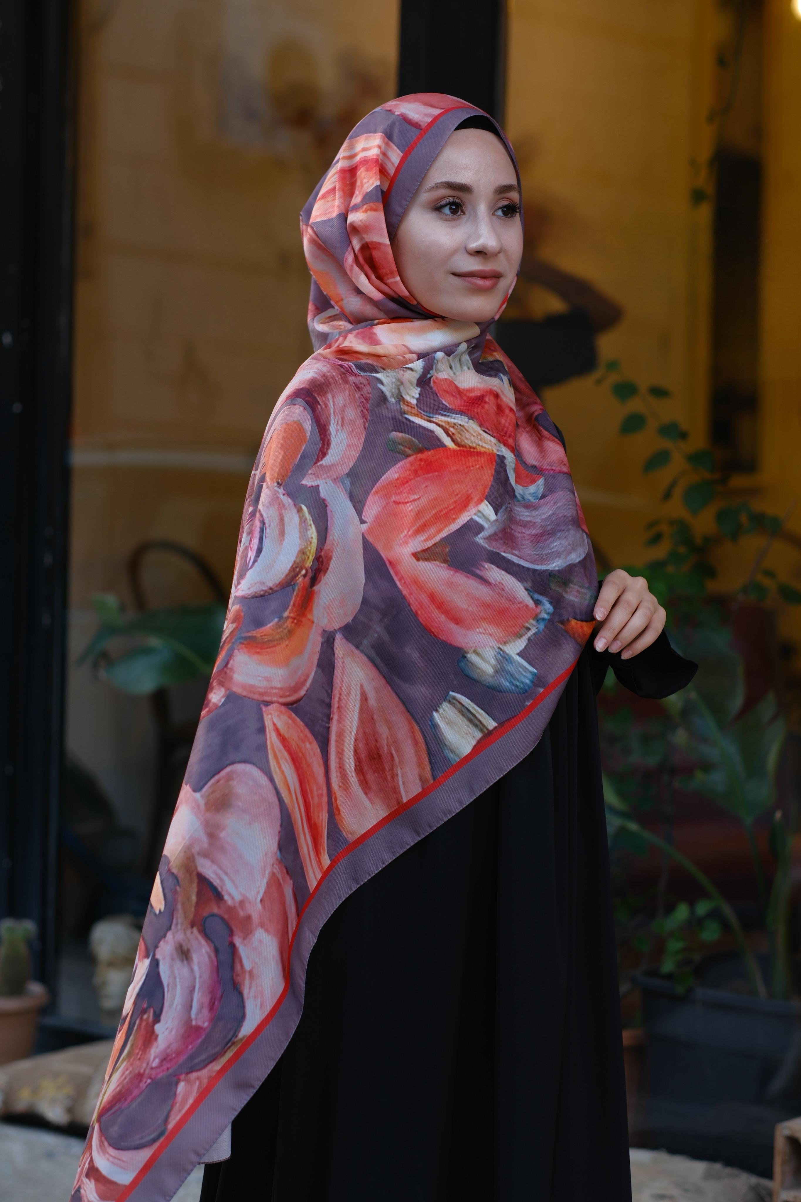 Gül Desenli Şal Vizon