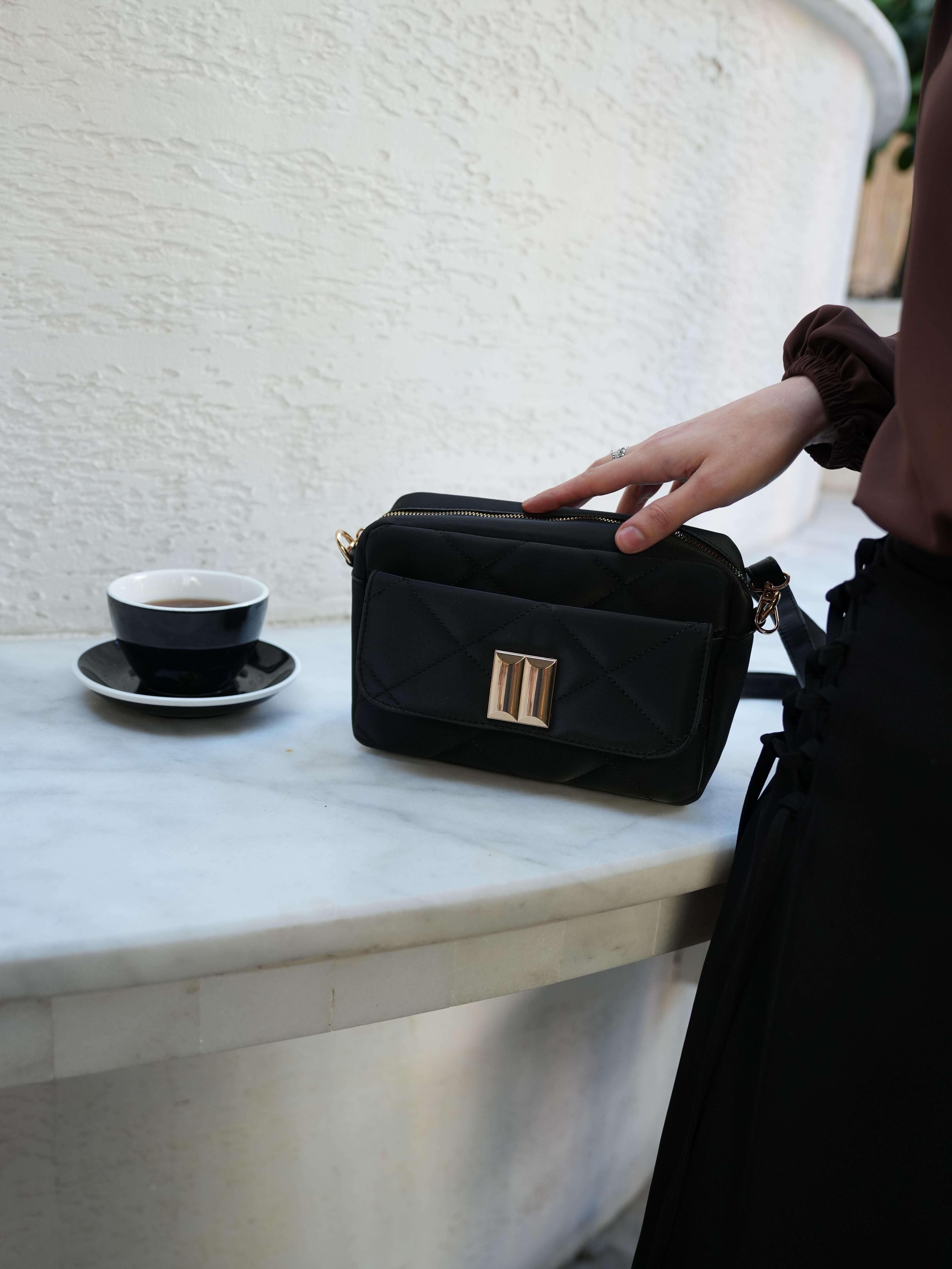 Kapitone Çapraz Çanta SİYAH