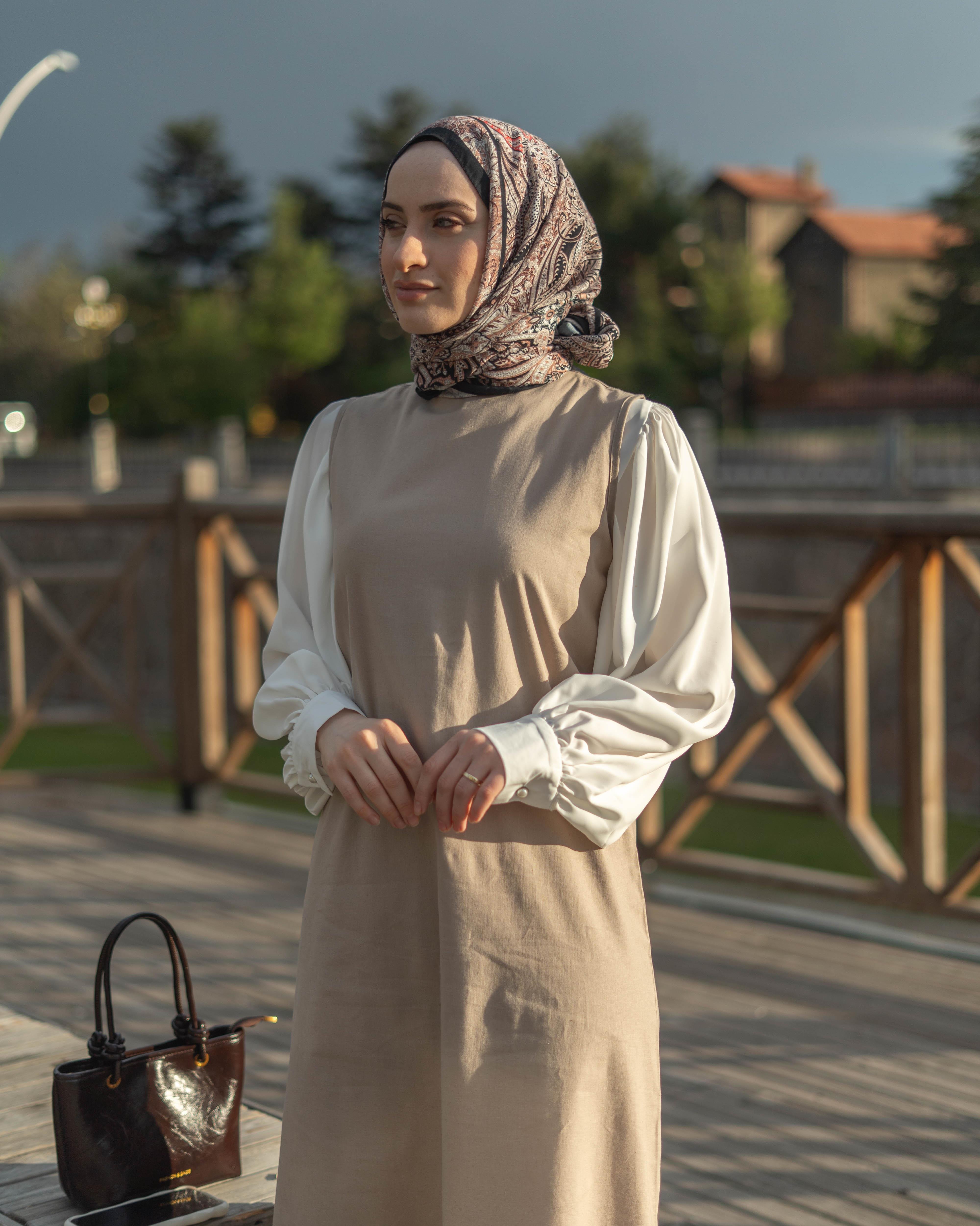 Kolsuz Keten Elbise Bej