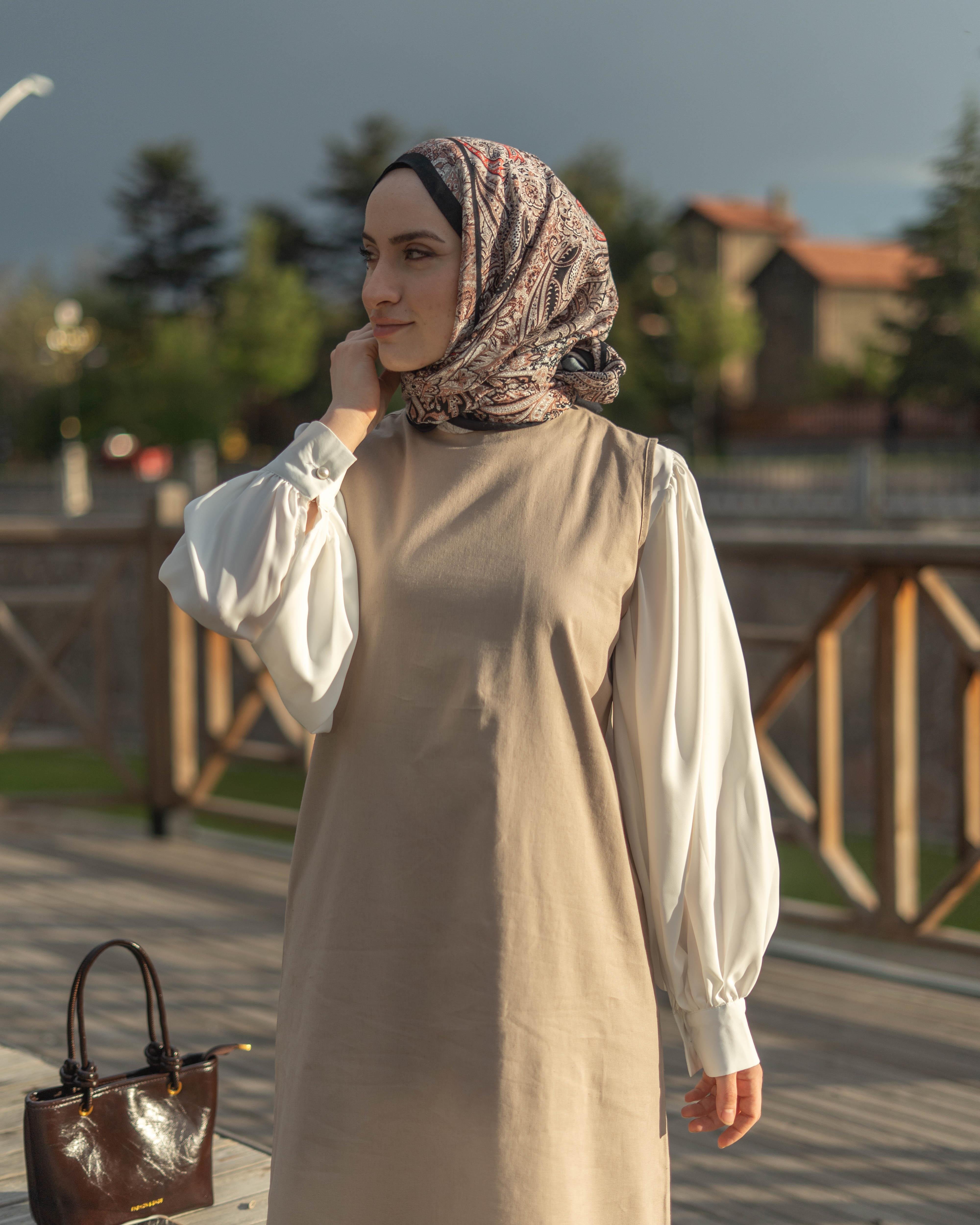 Kolsuz Keten Elbise Bej