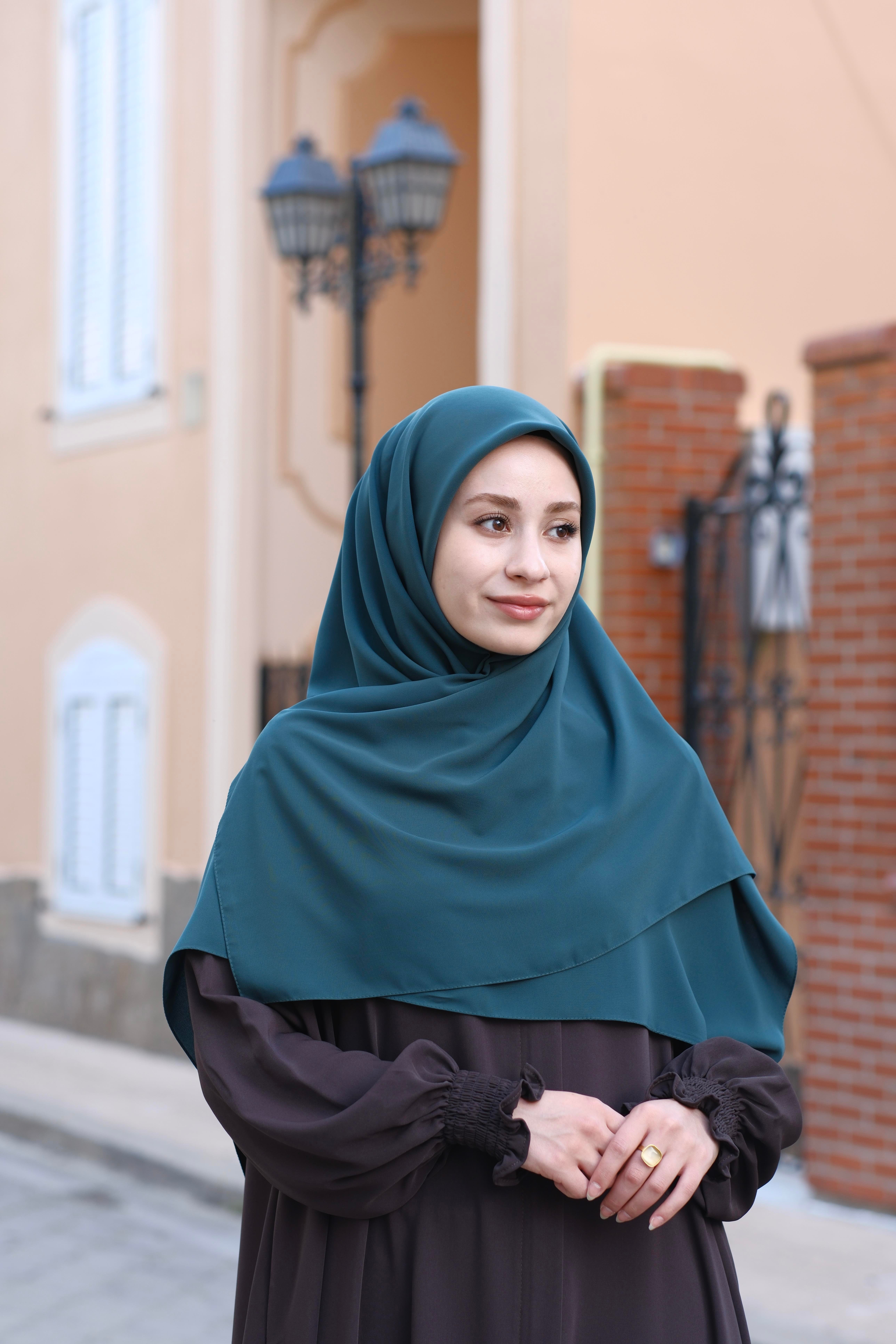 Medine İpeği Eşarp Zümrüt