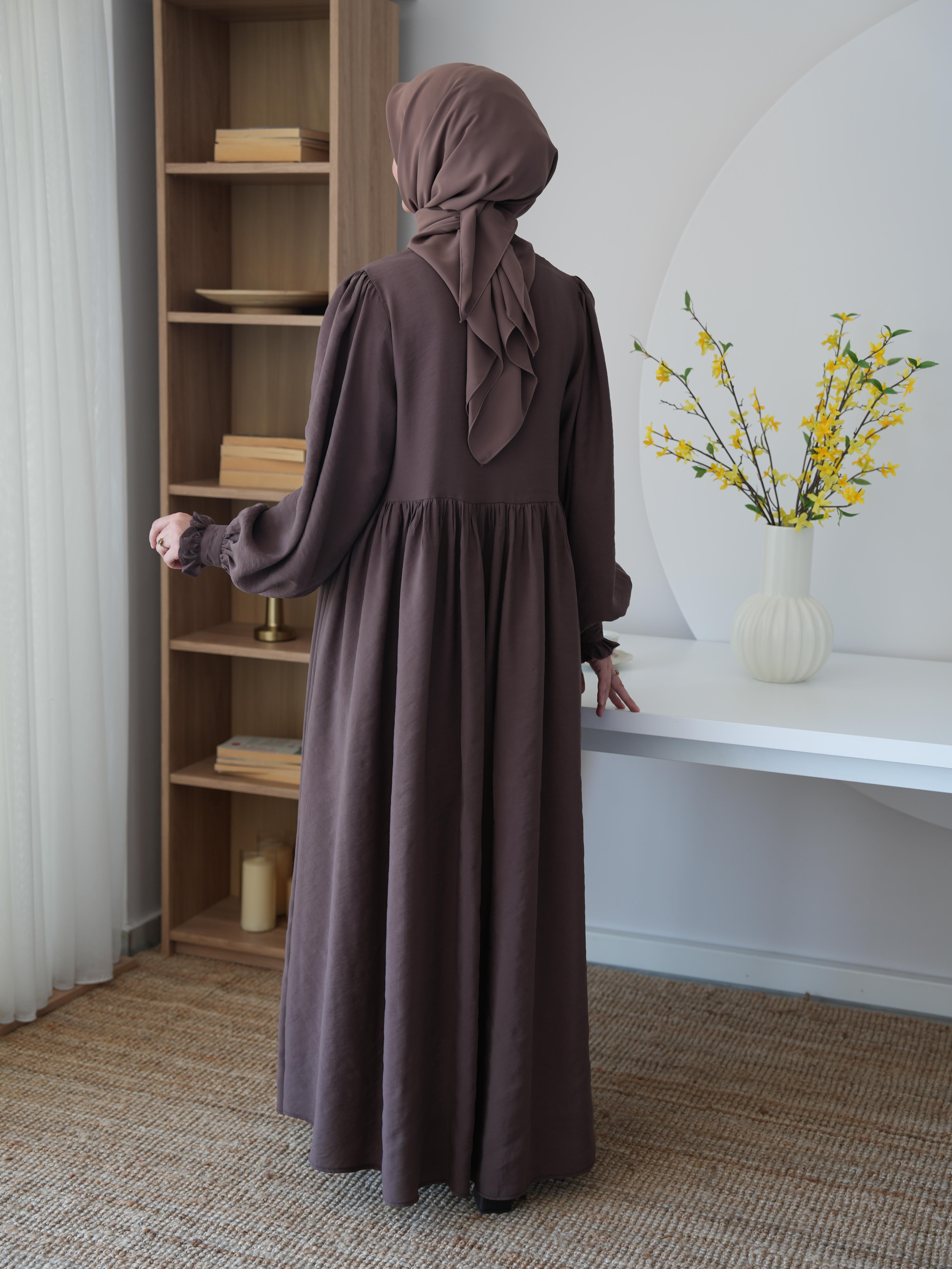 Modal Büzgülü Elbise Kahverengi