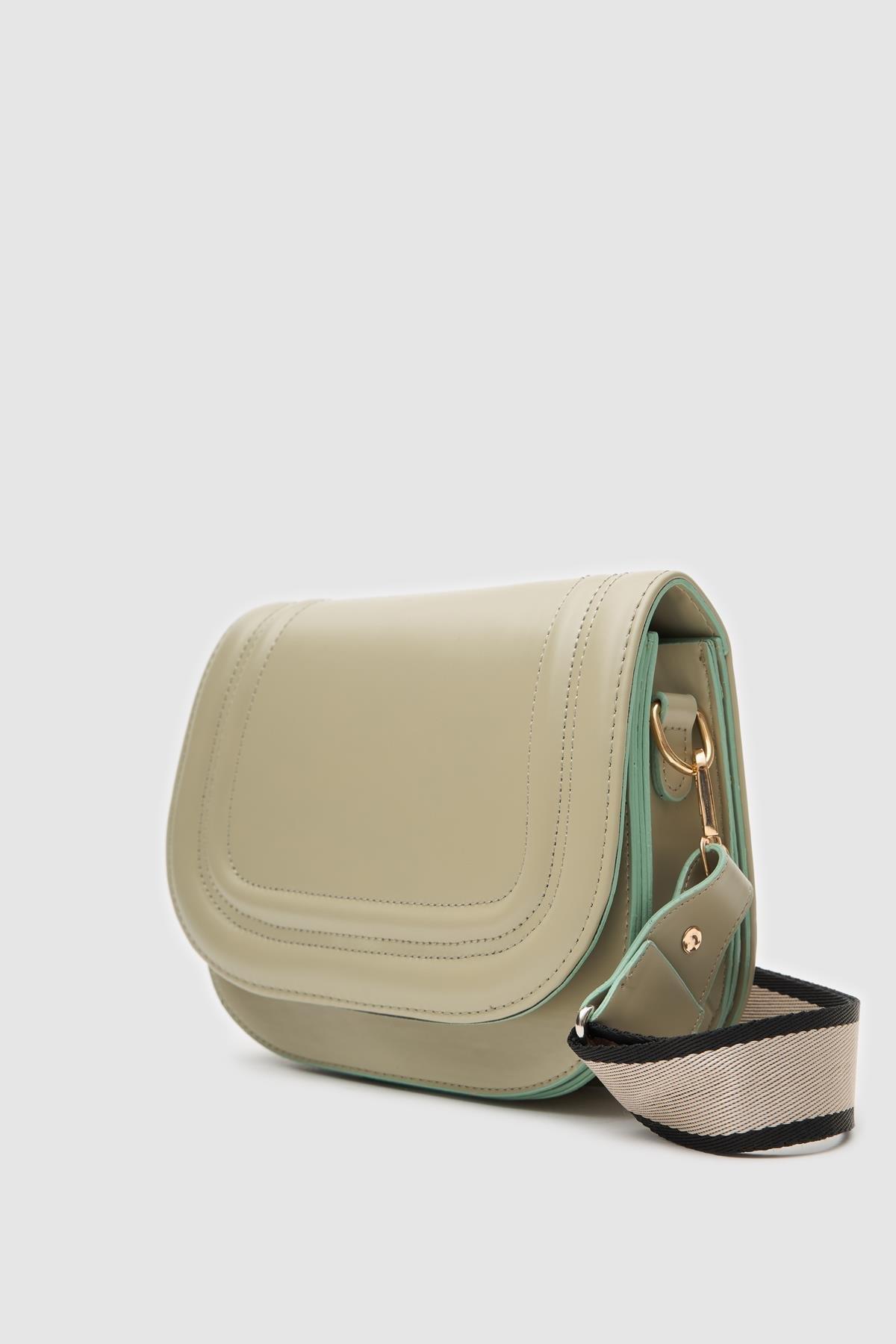 Oval Çapraz Çanta Mint