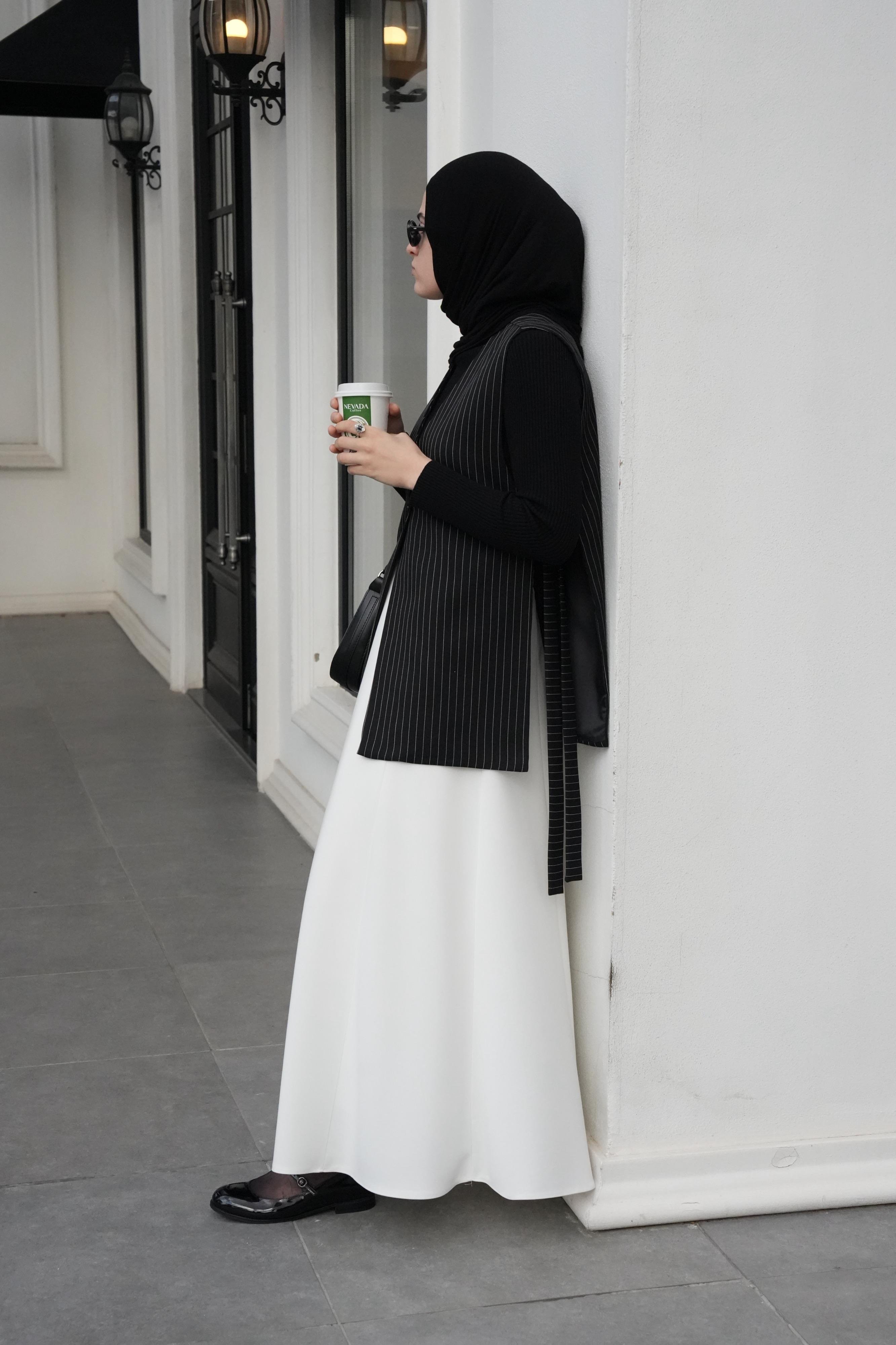 Parçalı Etek Kırık Beyaz