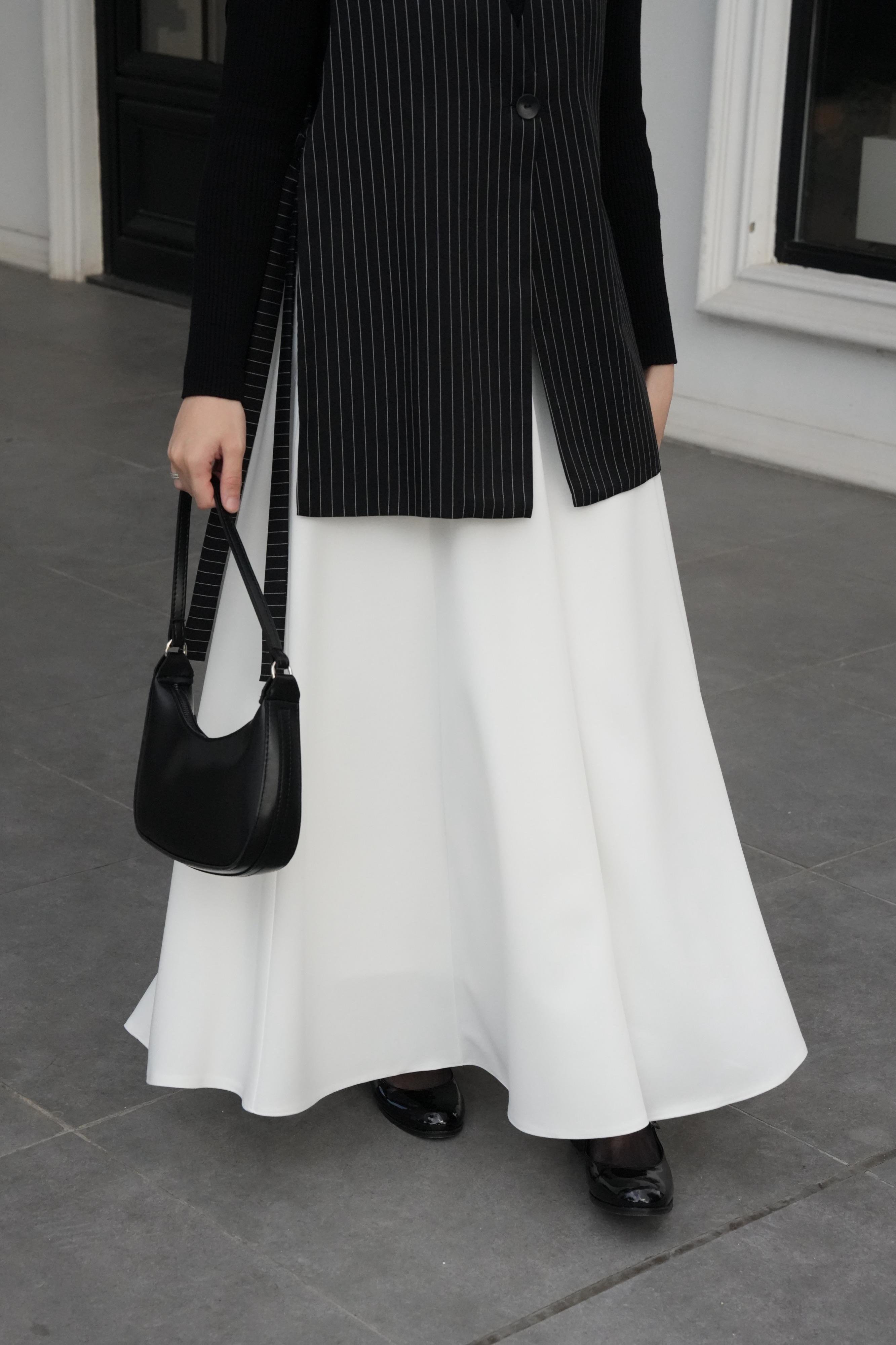 Parçalı Etek Kırık Beyaz