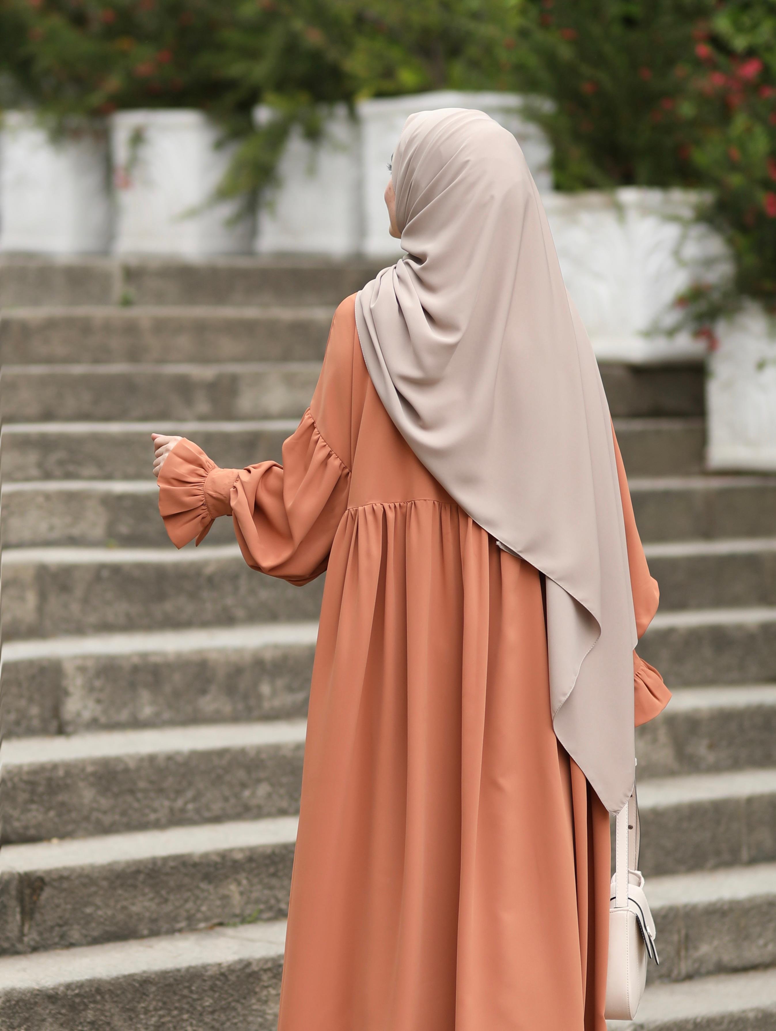 Piraye Elbise Tarçın