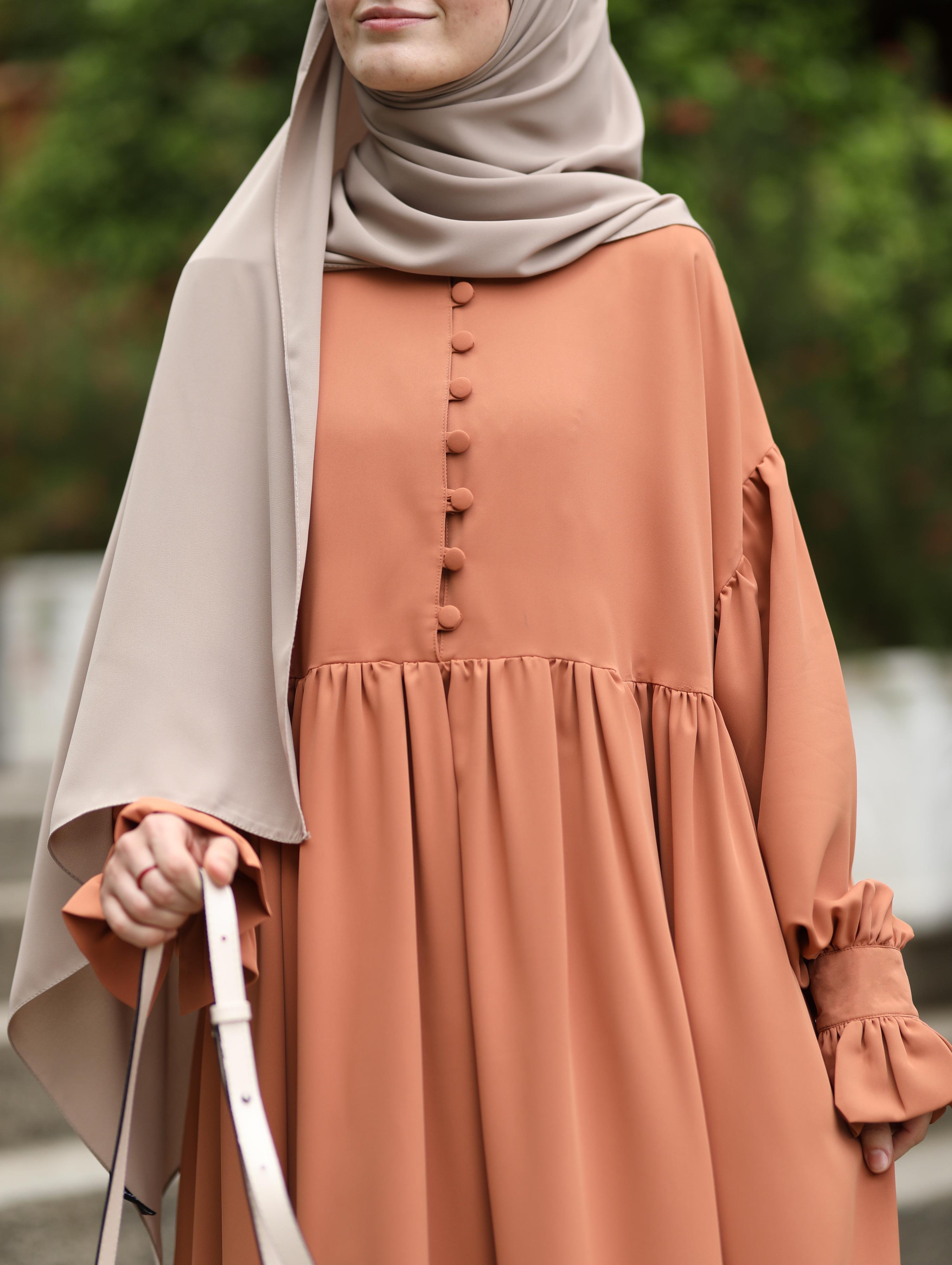 Piraye Elbise Tarçın