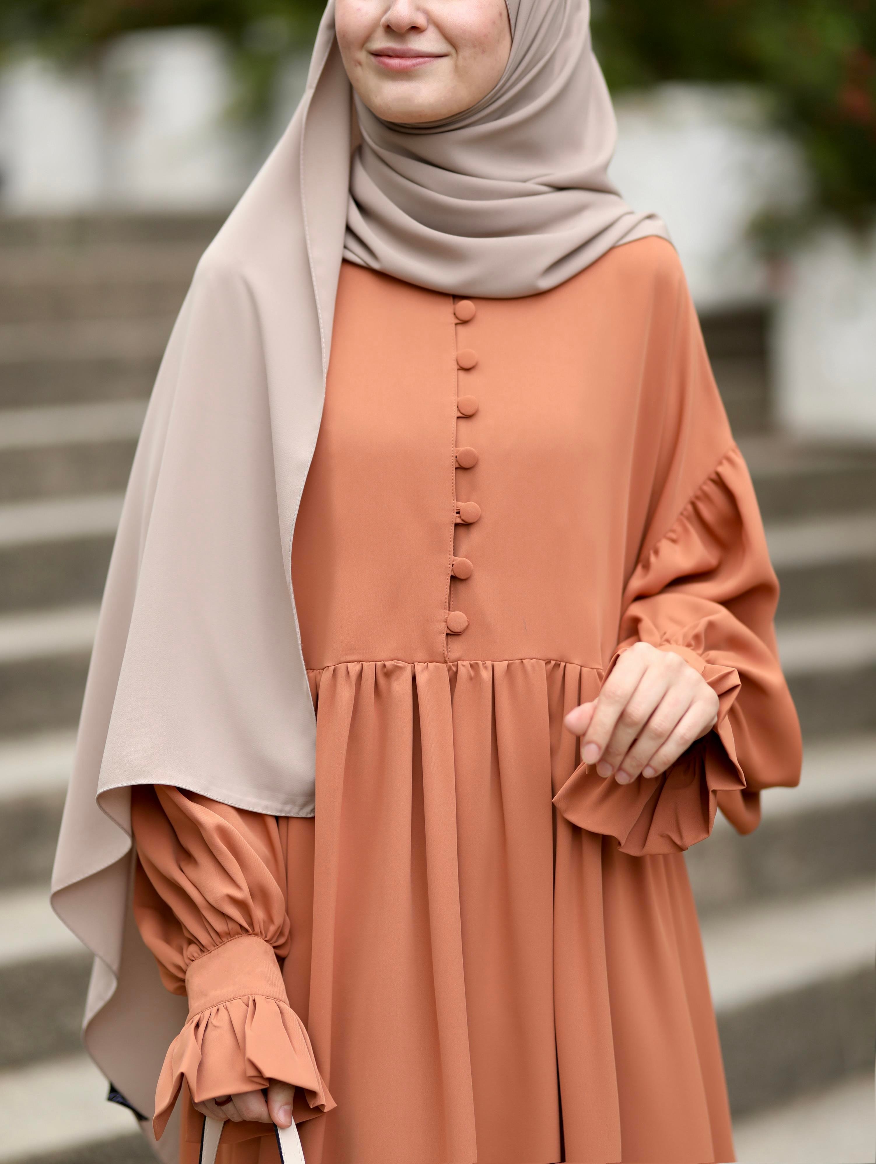 Piraye Elbise Tarçın