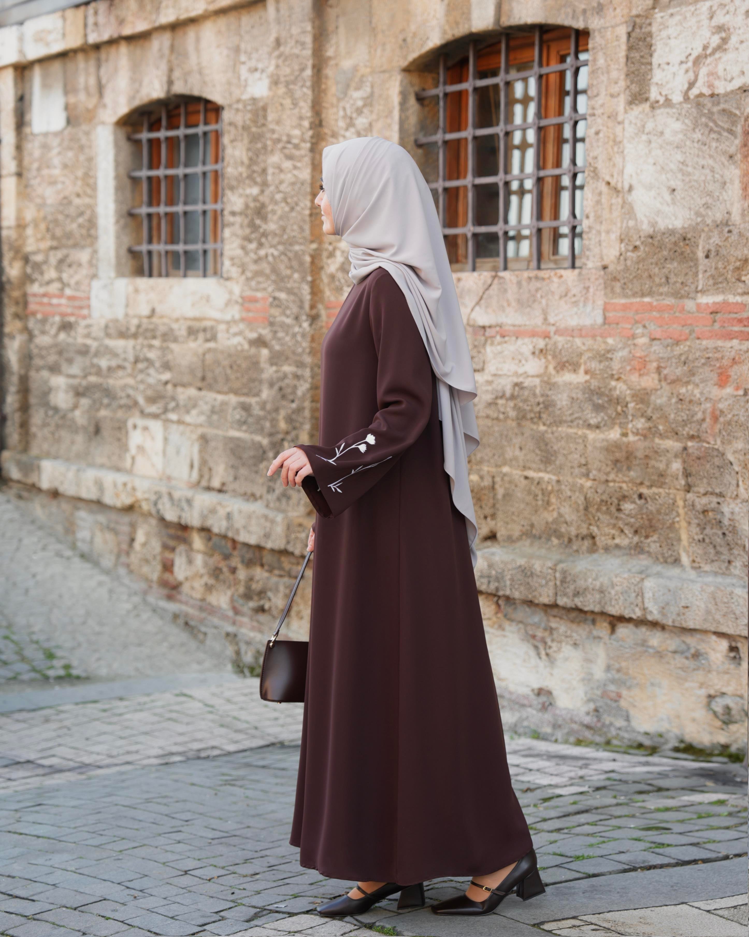 Sare Elbise Acı Kahve