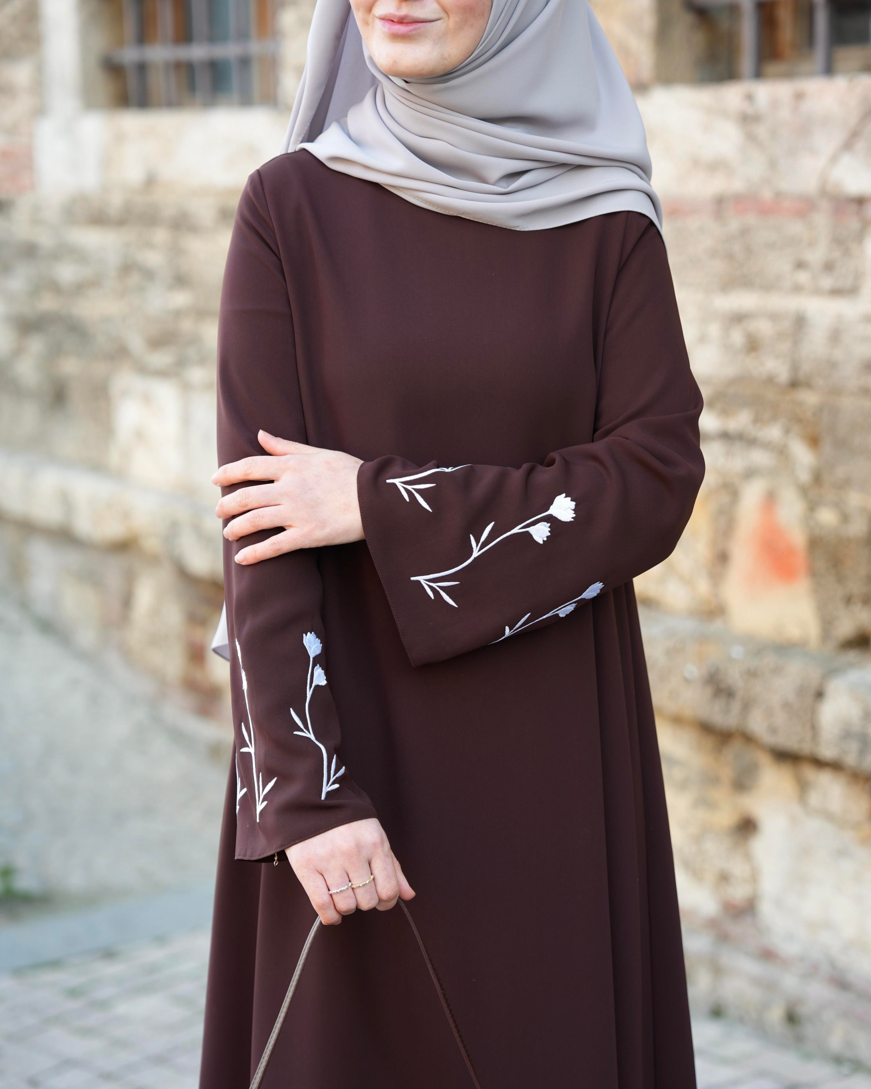 Sare Elbise Acı Kahve