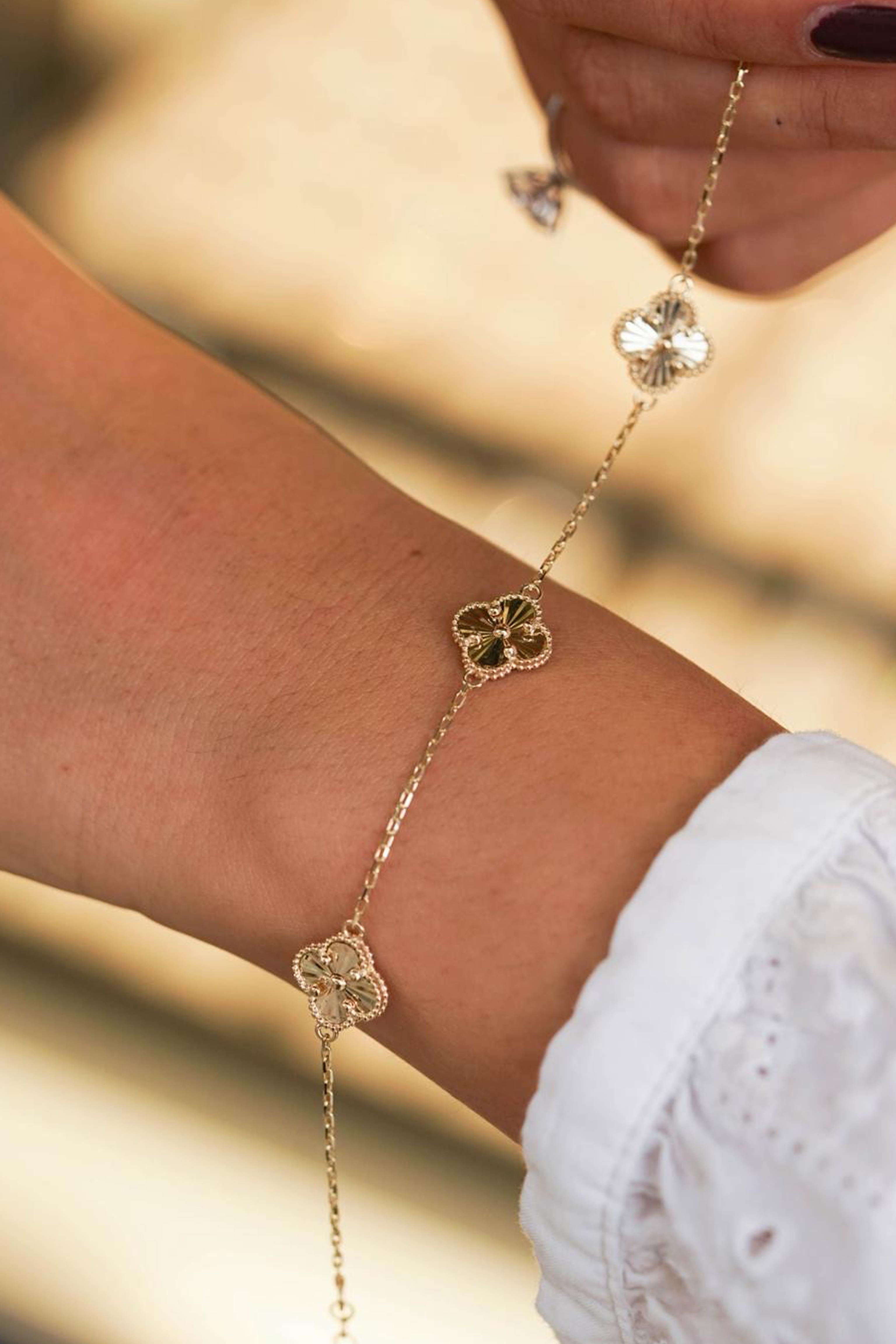 Gold 3 Motif Bileklik