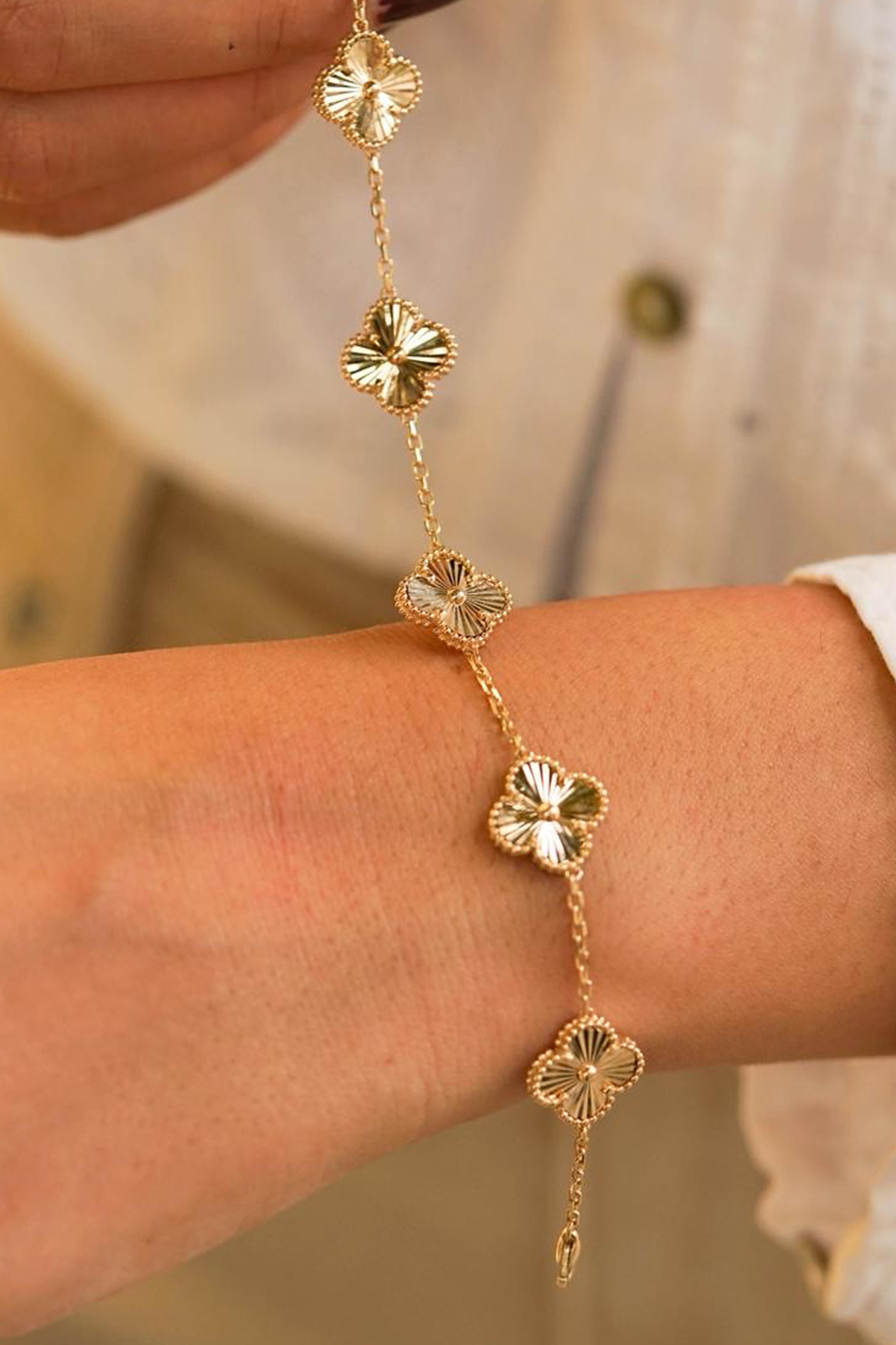 Gold Yonca Bileklik