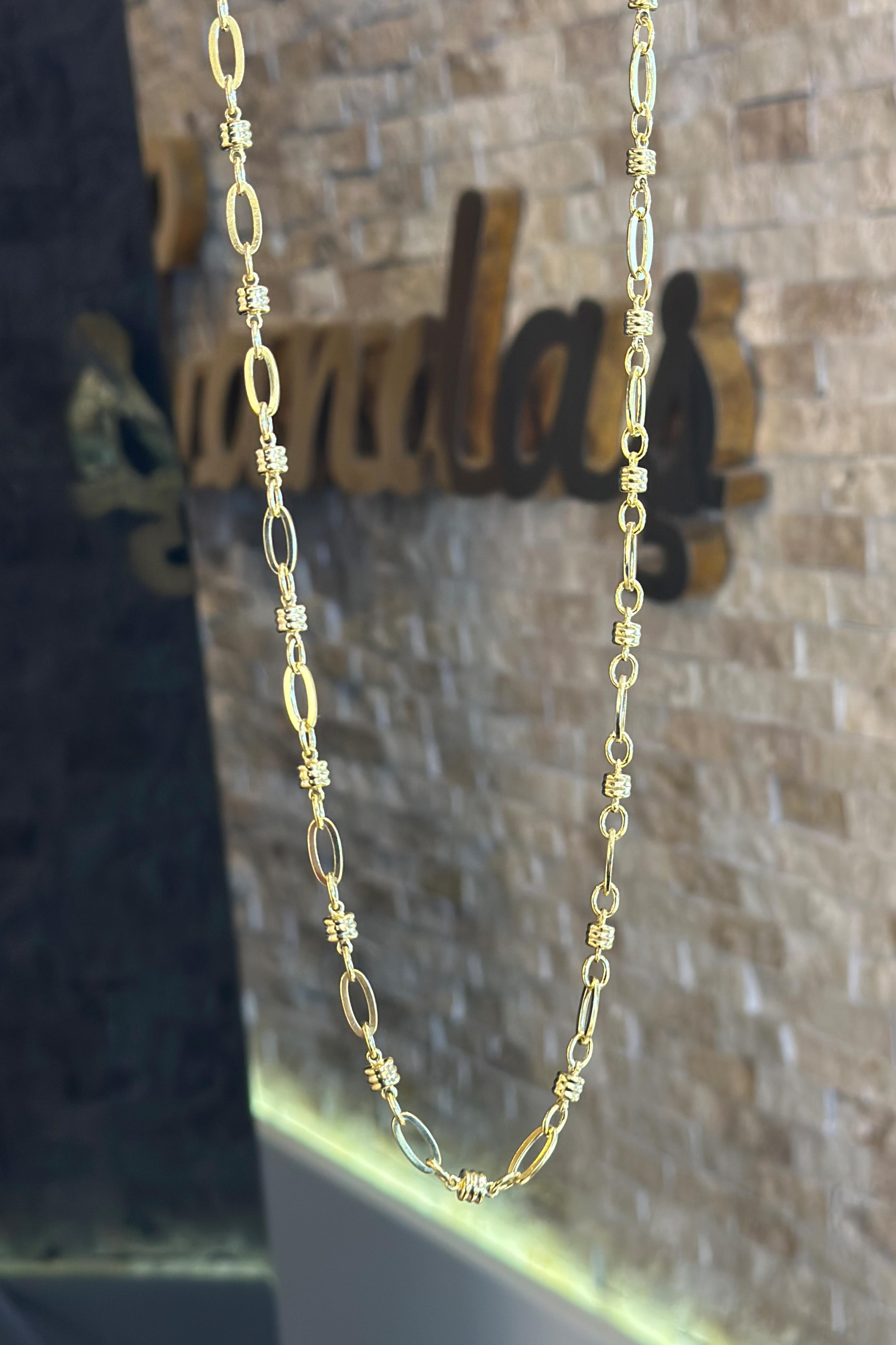 Hollow Model Kolye