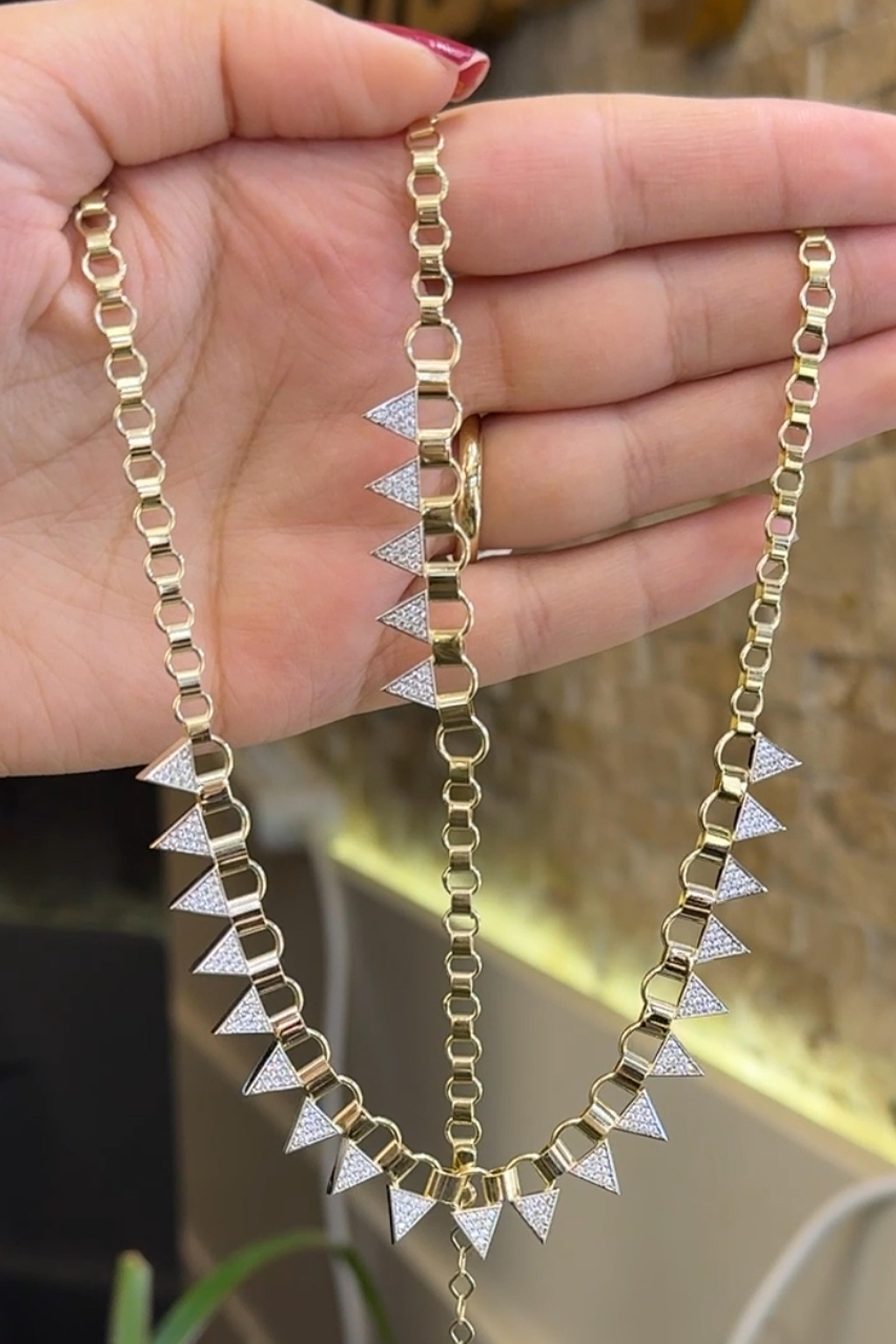 Piramit Taşlı Tasarım Set