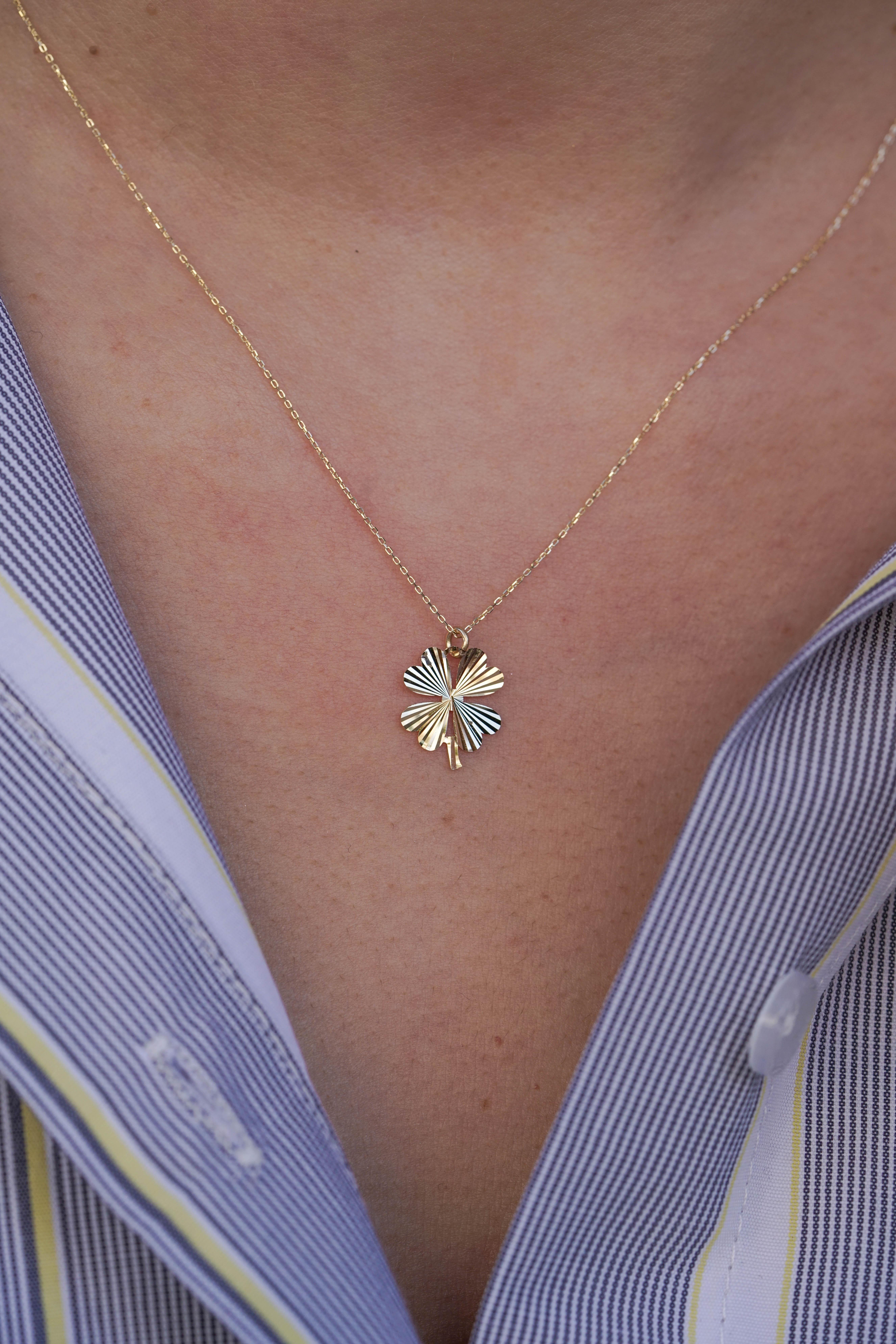 Yonca Model Kolye