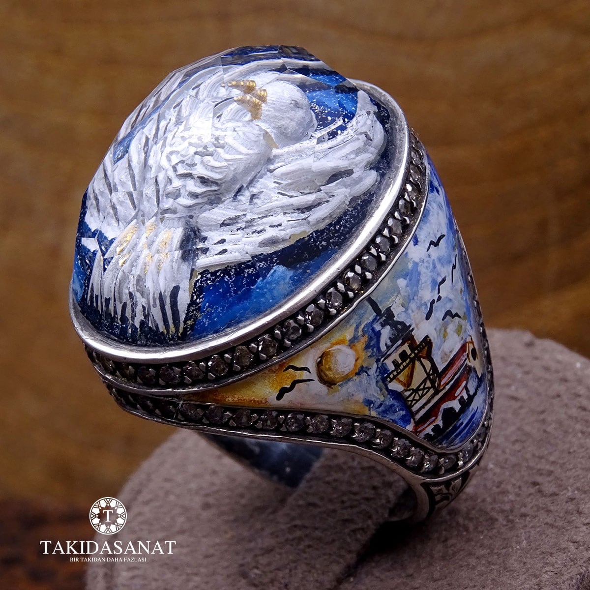 İstanbullu Beyaz Güvercin Pırlanta Taşlı Usta İşi Fevkalade Kişiye Özel Gümüş Yüzük