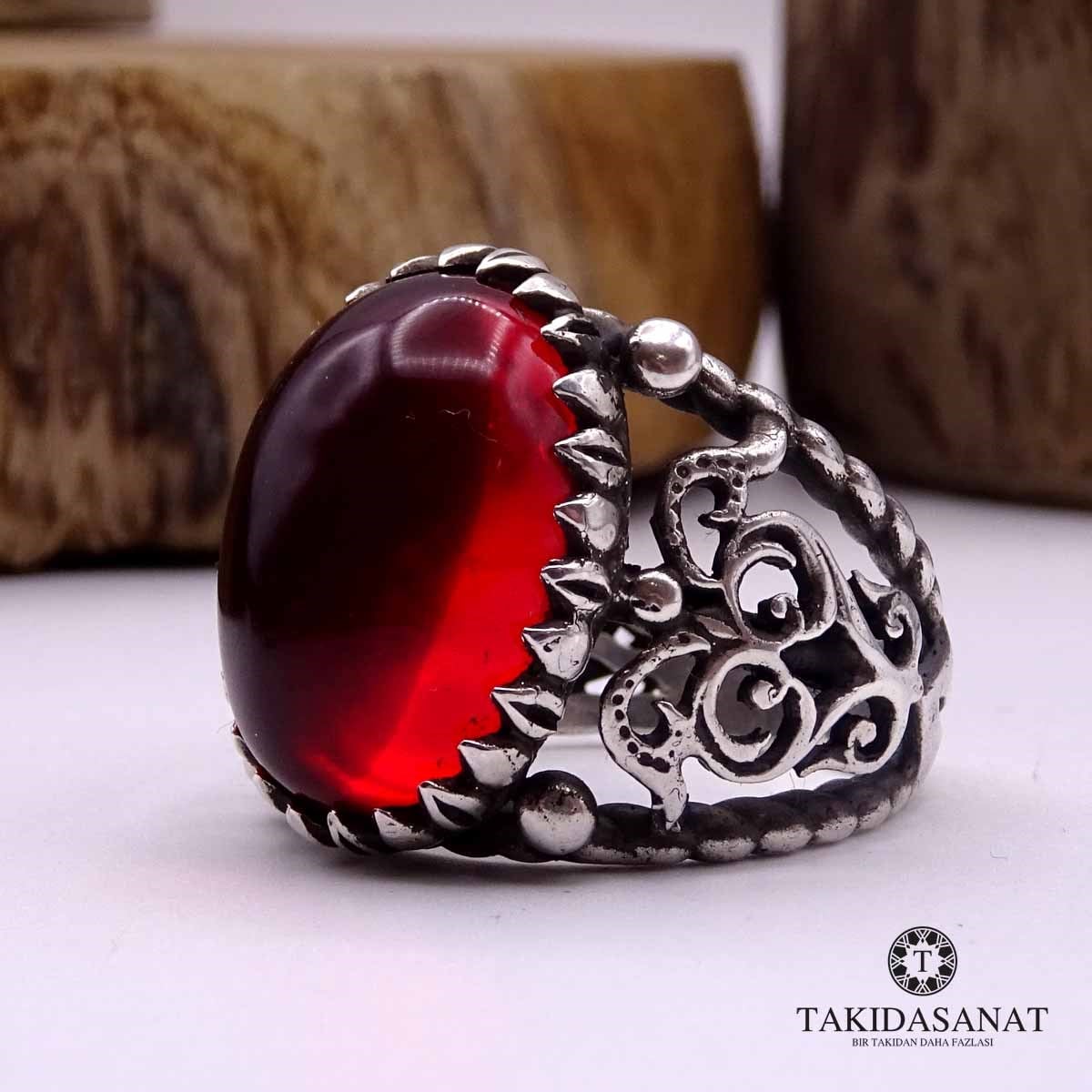 Kubbeli Oval Kesim Ateş Kehribar Kırmızısı Taşlı Gümüş Yüzük