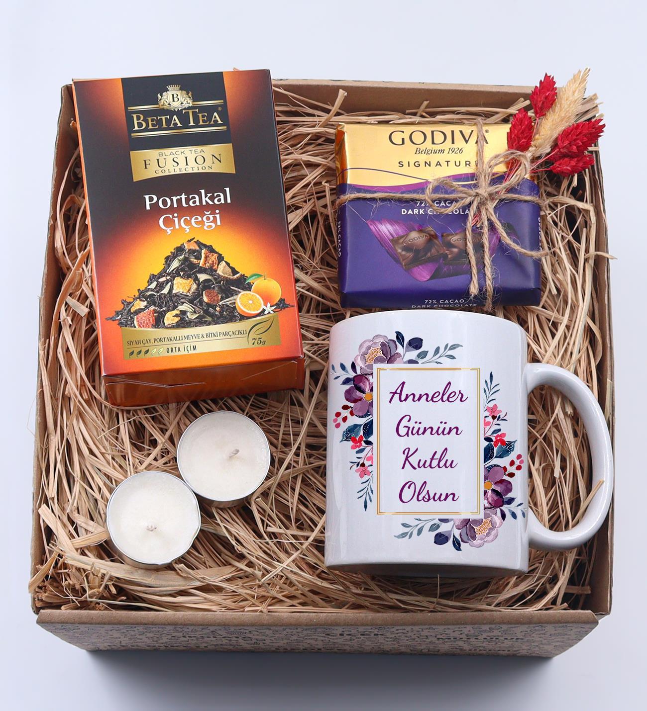 Anneler Gününe Özel Kupa & Beta Tea Portakal Çiçeği Bitki Çayı & Godiva Çikolata & 2 Adet Mum Hediye Seti