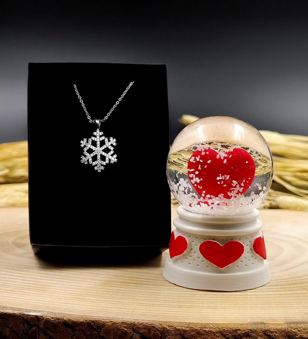 Kalp Kar Küresi & Kar Tanesi Kolye Hediye Seti
