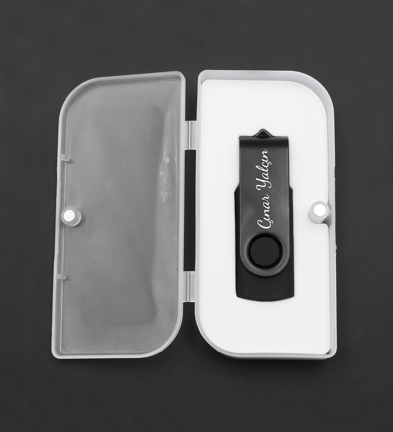 Kişiye Özel 32 GB Siyah USB Flash Bellek Kutulu