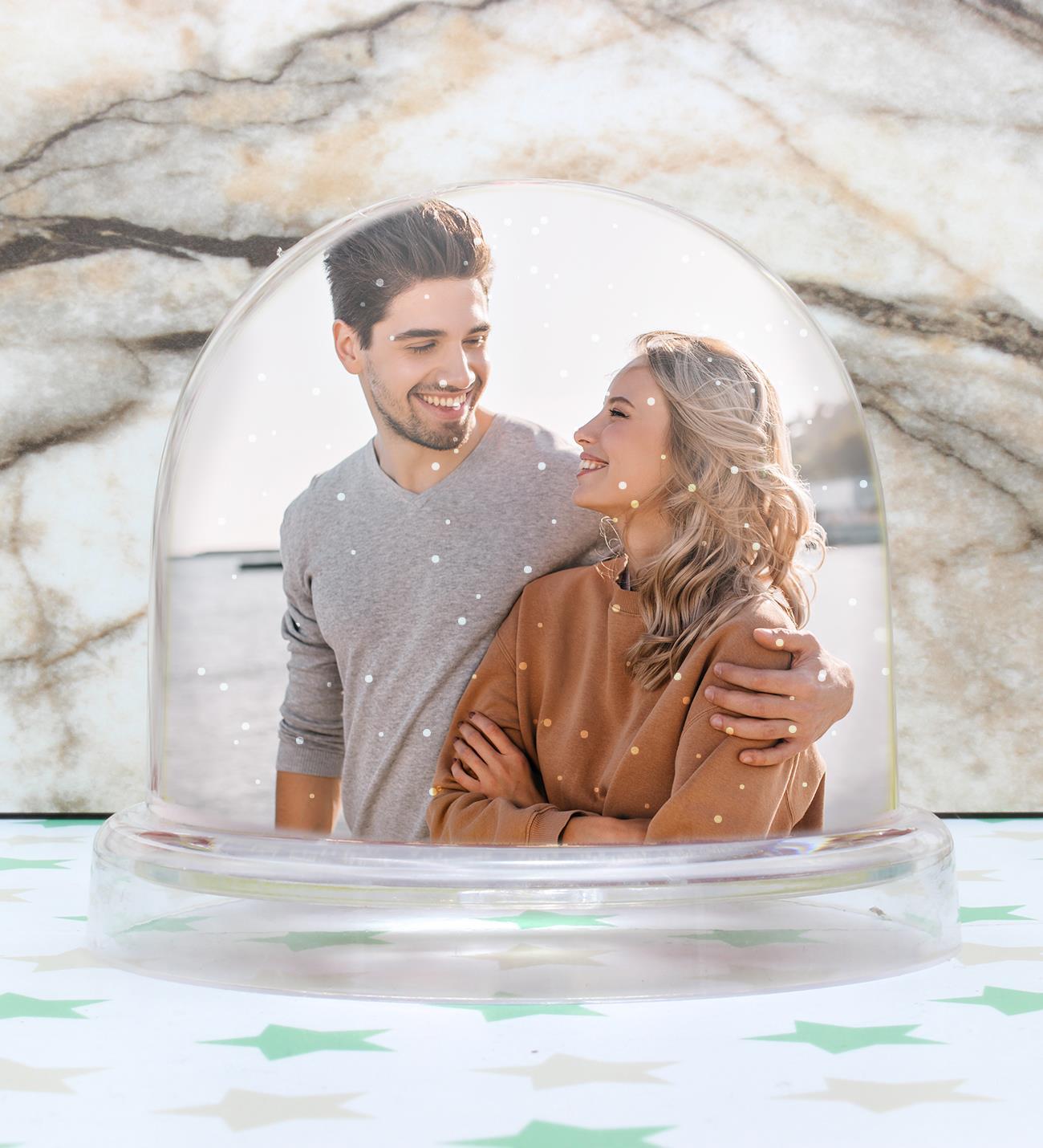 Kişiye Özel Çift Taraflı Fotoğraflı Kar Küresi & Kişiye Özel Harf Tasarım Melek Kanat Kalp Kolye Hediye Seti