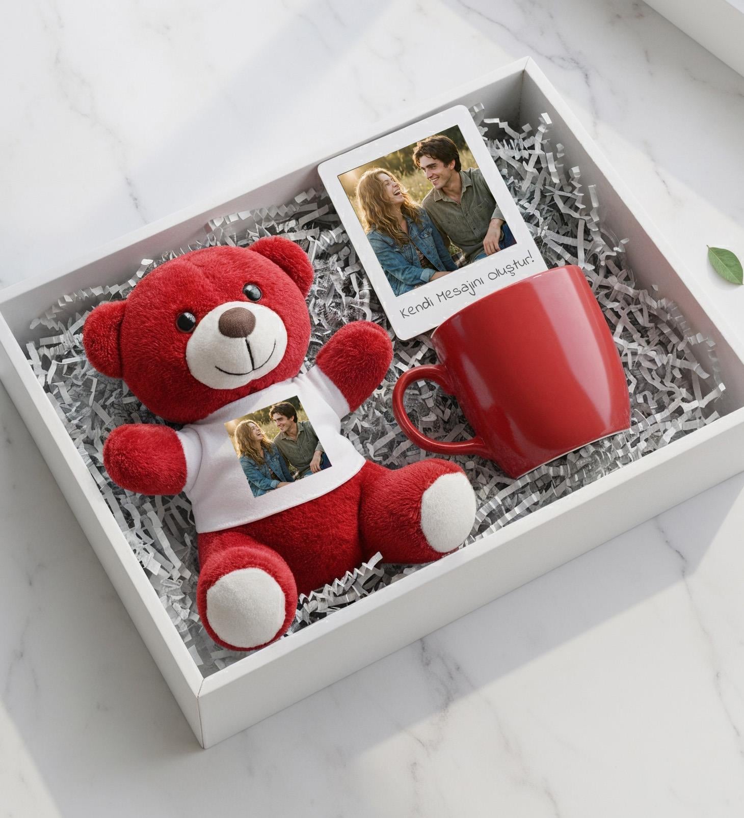 Kişiye Özel Fotoğraflı Kırmızı Peluş Ayıcık & Çerçeve & Kırmızı Kupa Hediye Seti