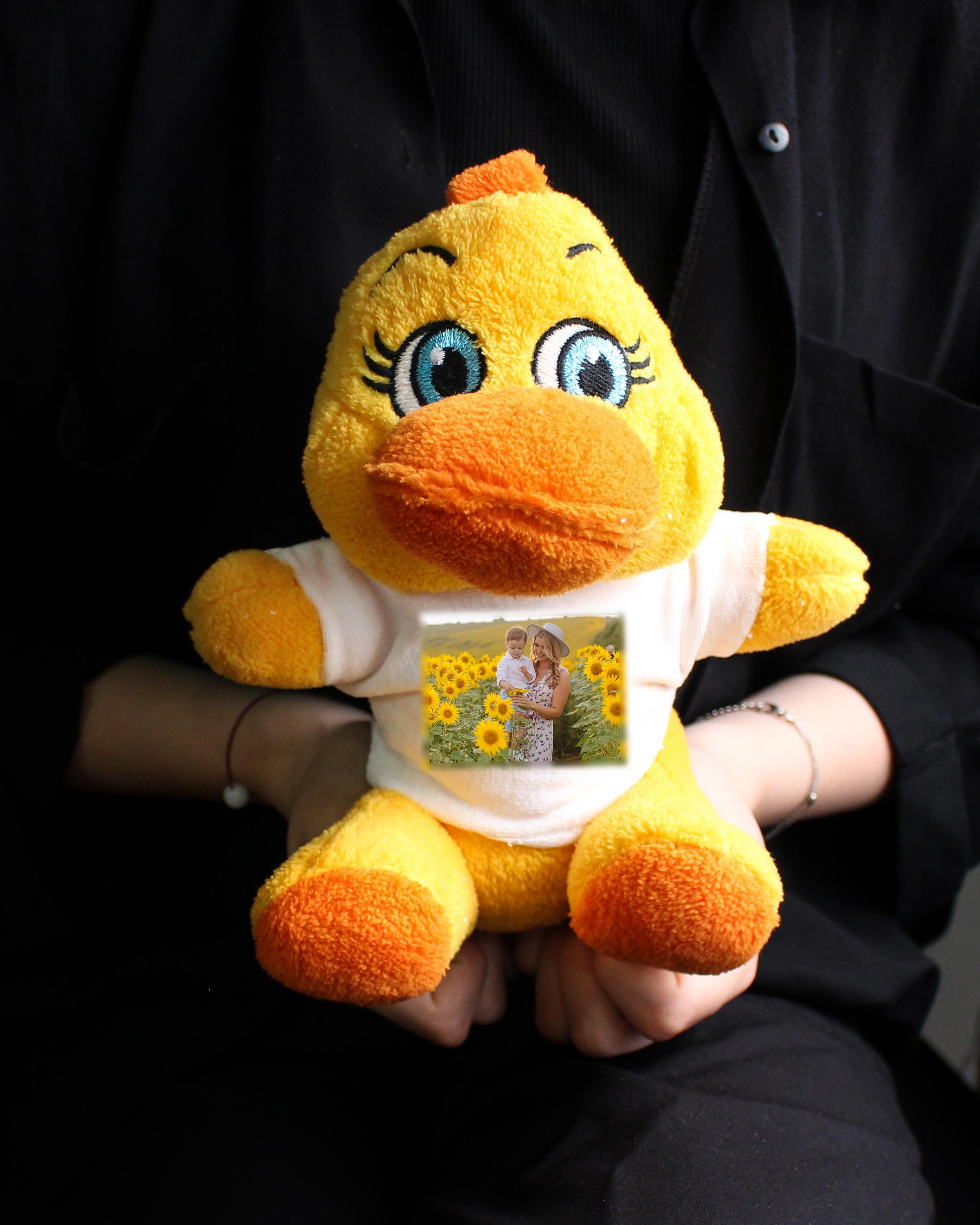 Kişiye Özel Fotoğraflı Tişörtlü Turuncu Renk Peluş Ördek 22cm