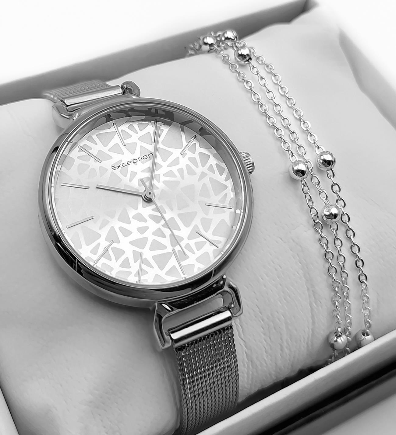 Kişiye Özel Hasır Kordon Gümüş Renk Kadın Kol Saati & Kişiye Özel Siyah Defter & Gümüş Renk Bileklik &Dokunmatik Füme Roller Kalem  Hediye Seti